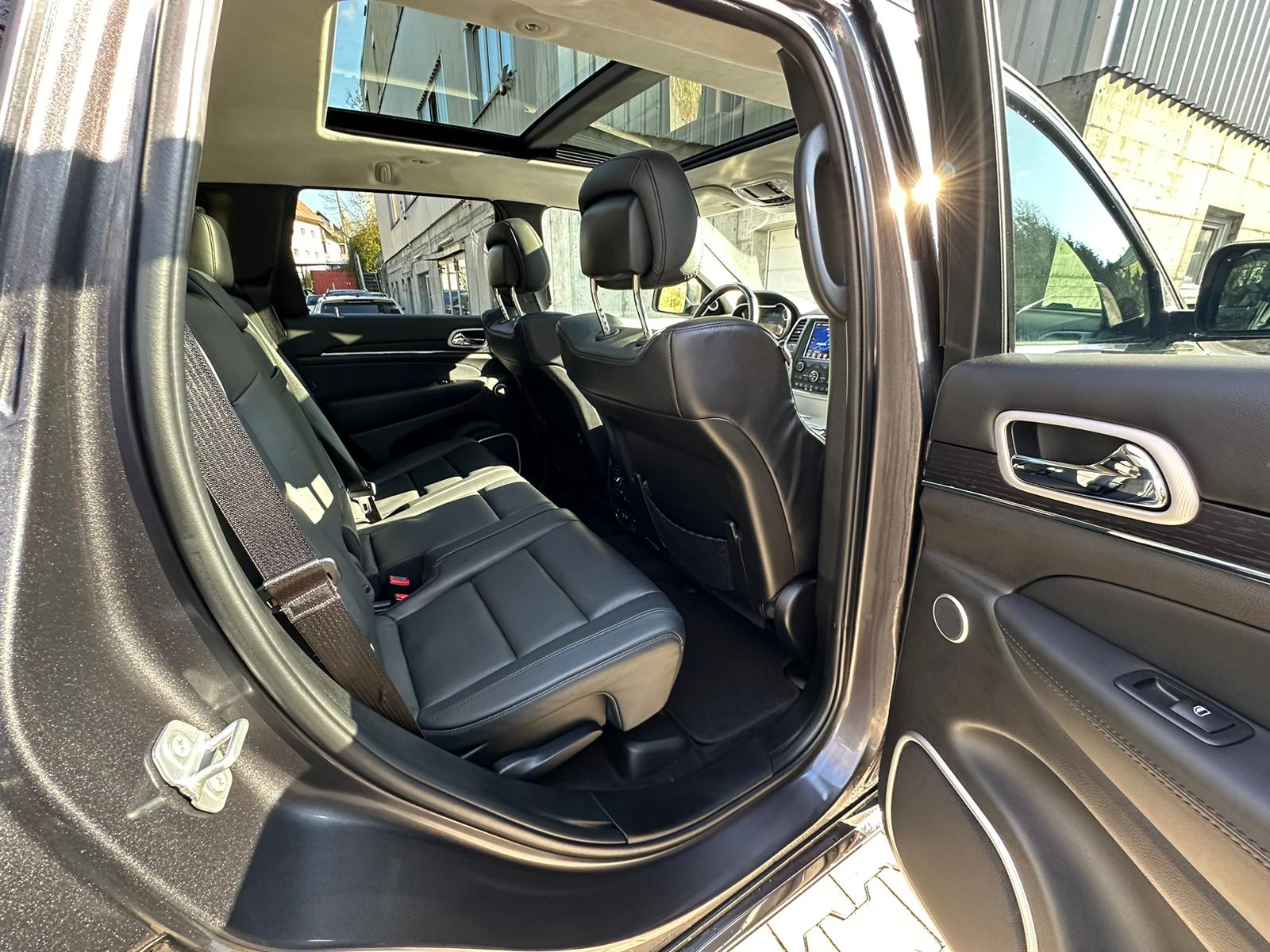 JEEP Grand Cherokee 3.0 CRD Summit Automatic-image-14