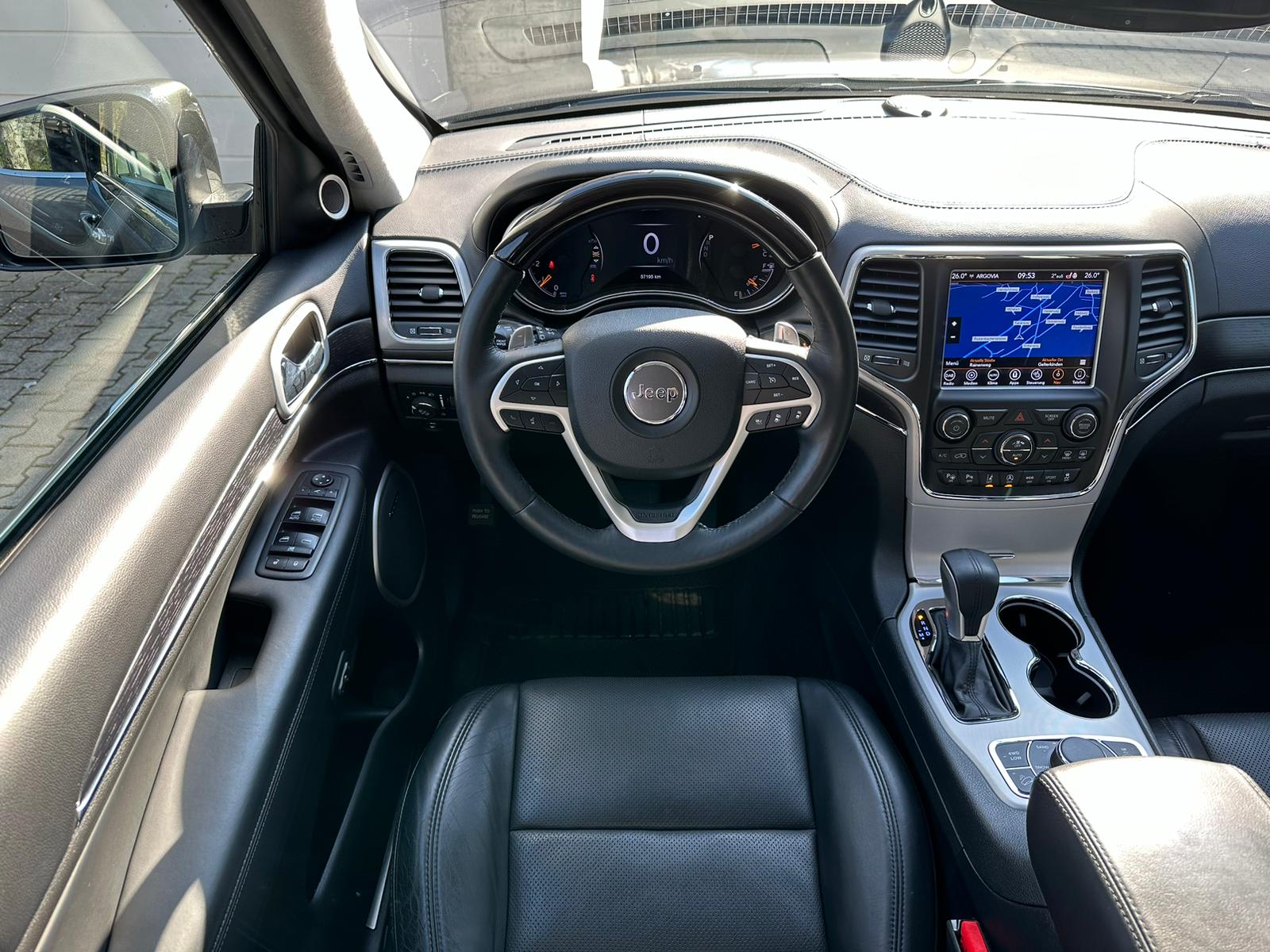 JEEP Grand Cherokee 3.0 CRD Summit Automatic-image-19