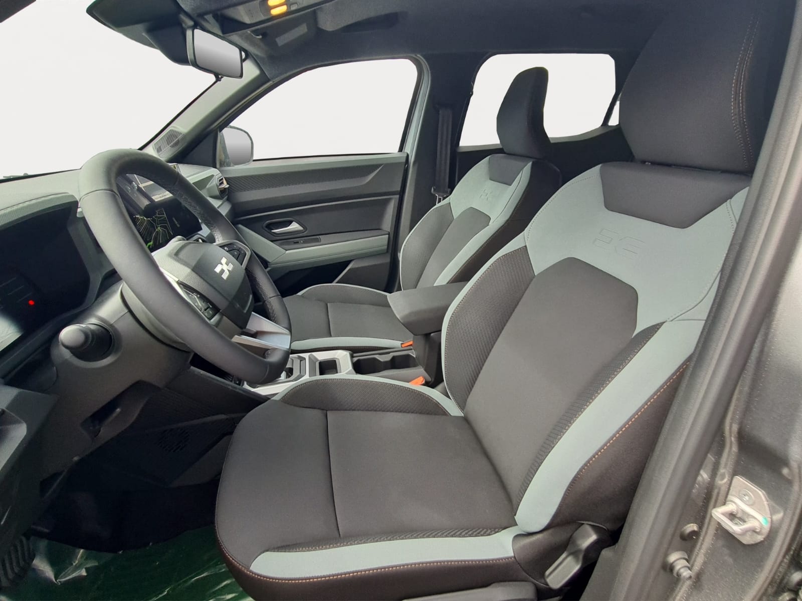 DACIA Duster HEV 155 Extreme-image-12