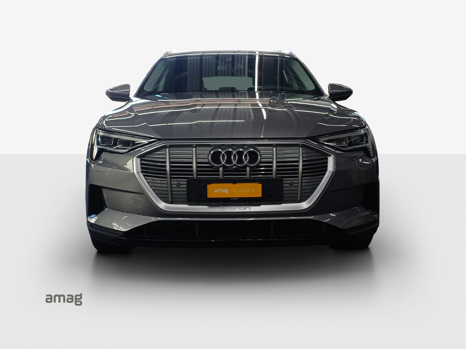 AUDI e-tron 55 quattro-image-7