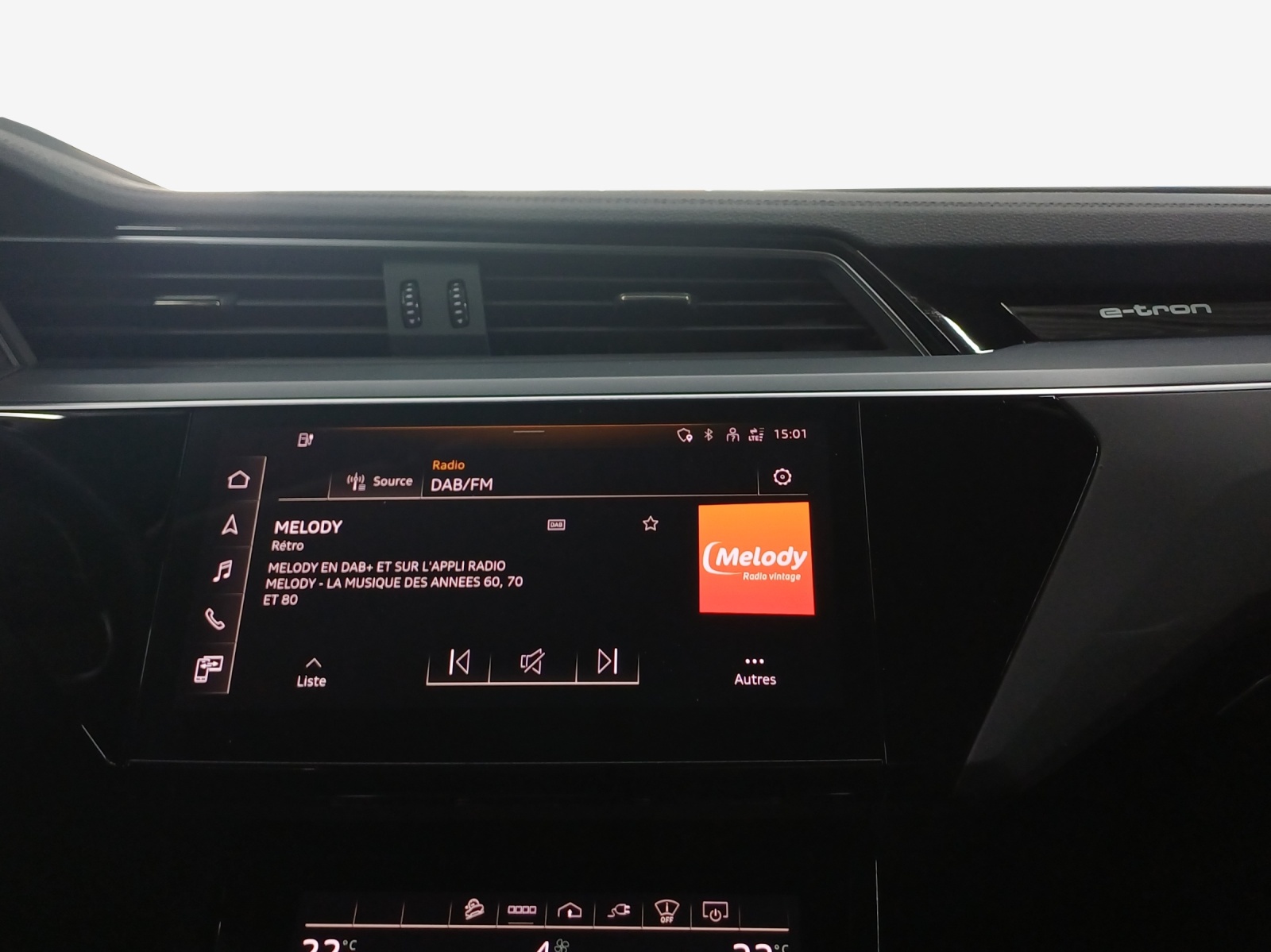 AUDI e-tron 55 quattro-image-11