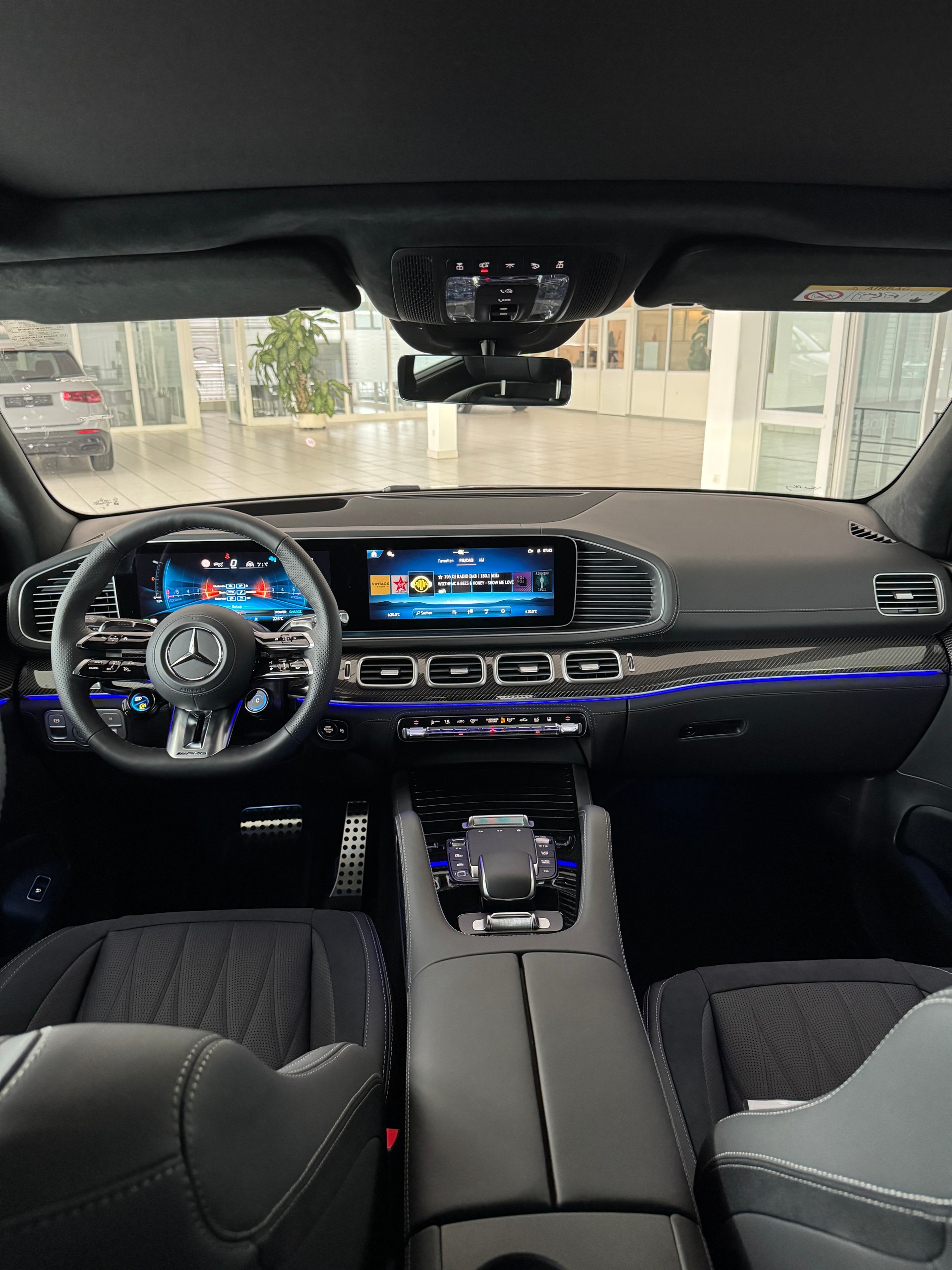 MERCEDES-BENZ GLE 63 S AMG 4Matic+-image-10