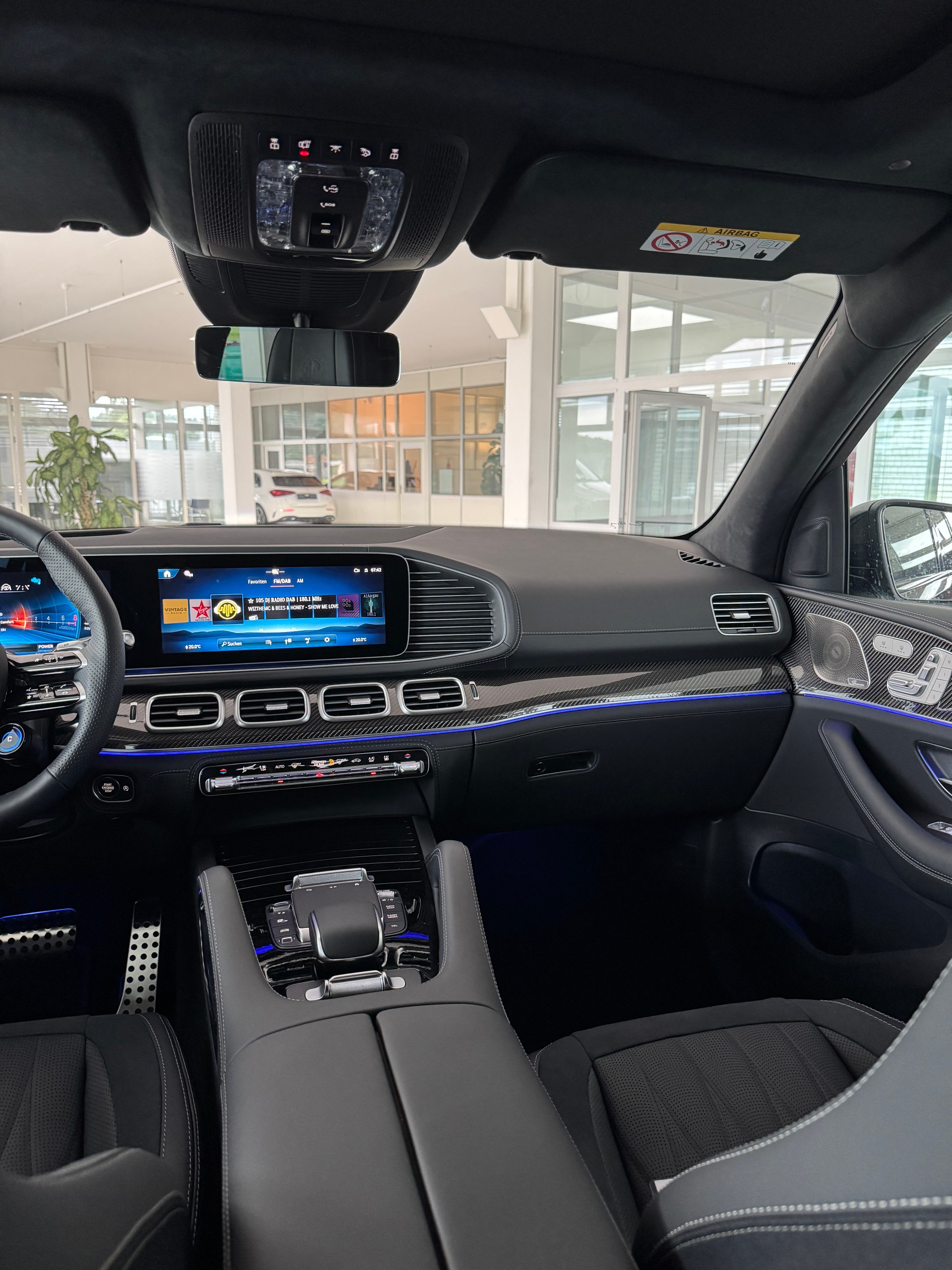 MERCEDES-BENZ GLE 63 S AMG 4Matic+-image-12