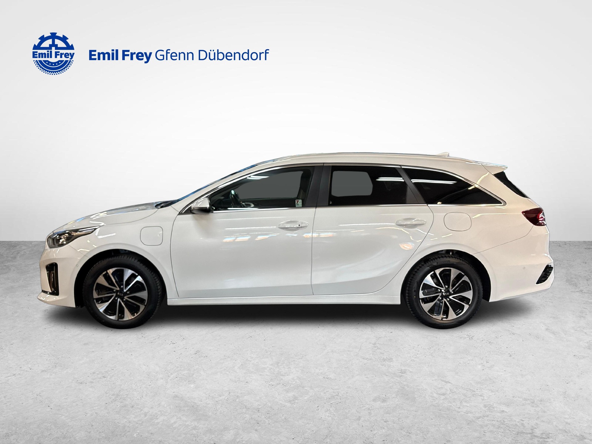 KIA Ceed SW 1.6 GDi Plug-in Hybrid Style-showroom-element-1
