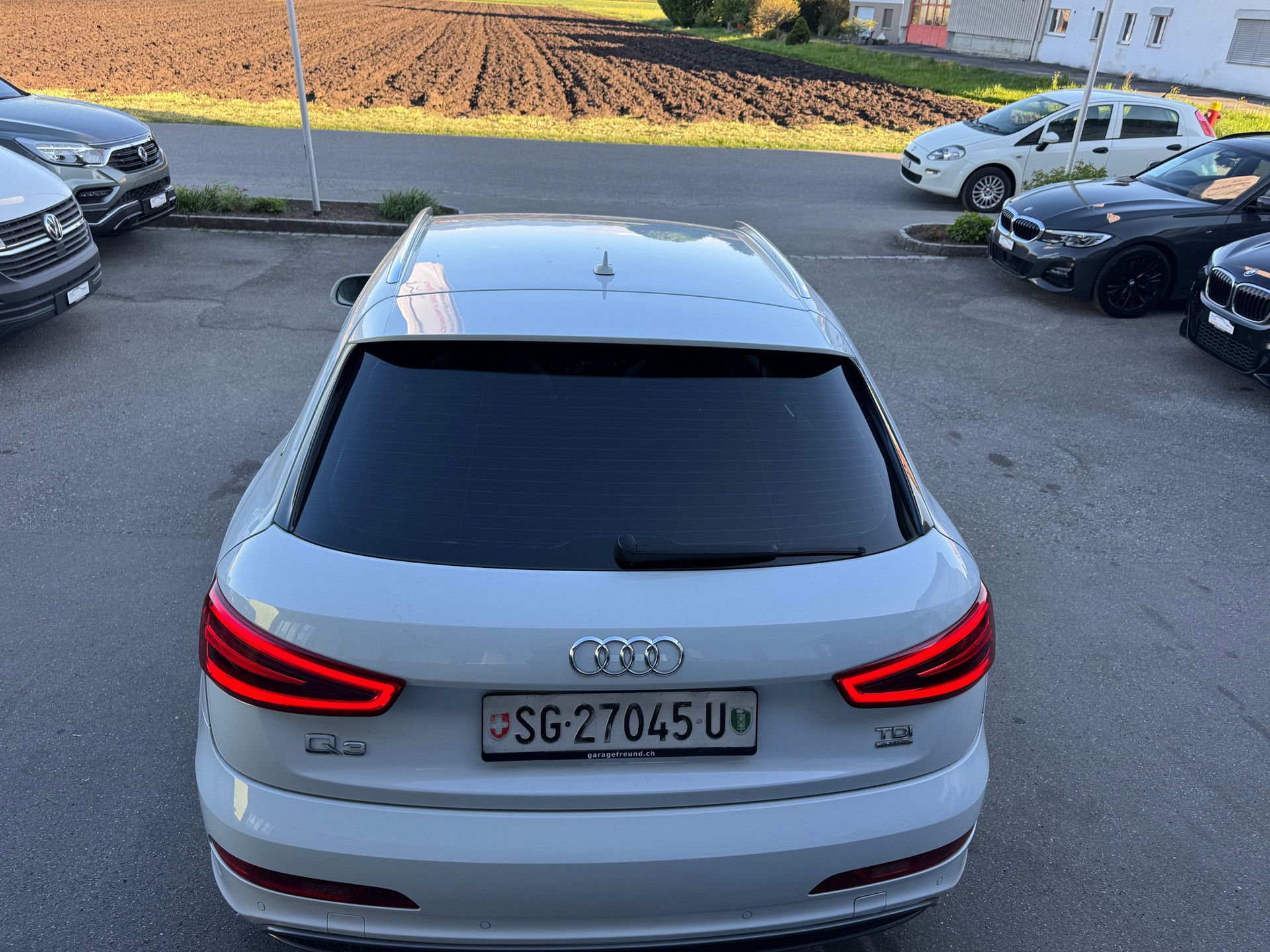 AUDI Q3 2.0 TDI quattro S-line S-tronic-image-11
