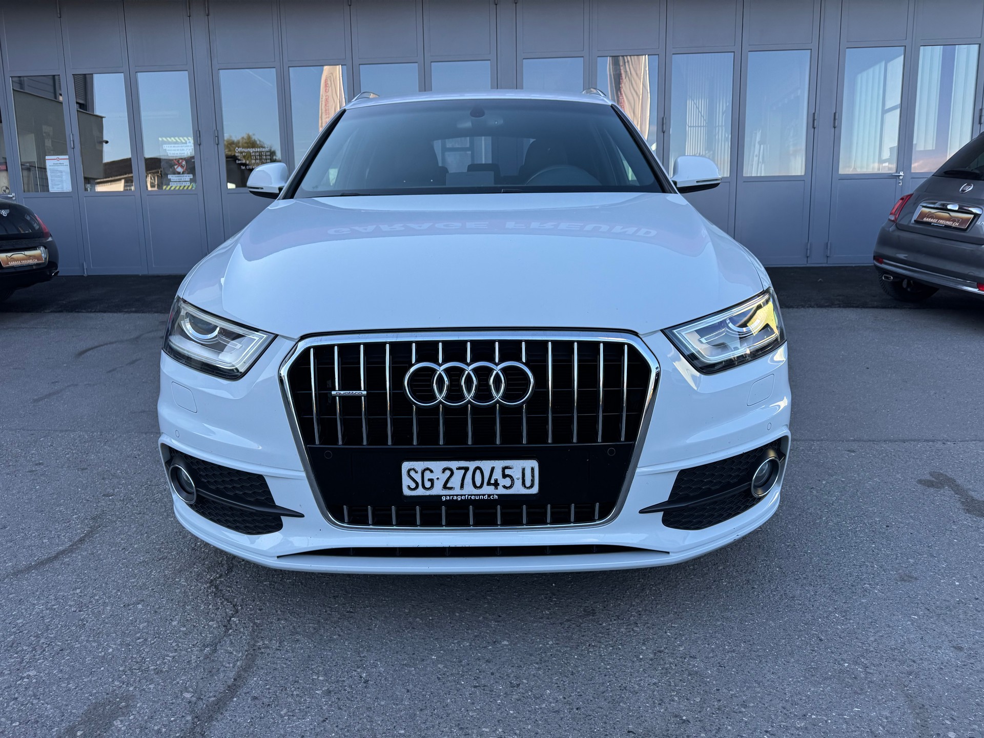 AUDI Q3 2.0 TDI quattro S-line S-tronic-image-2