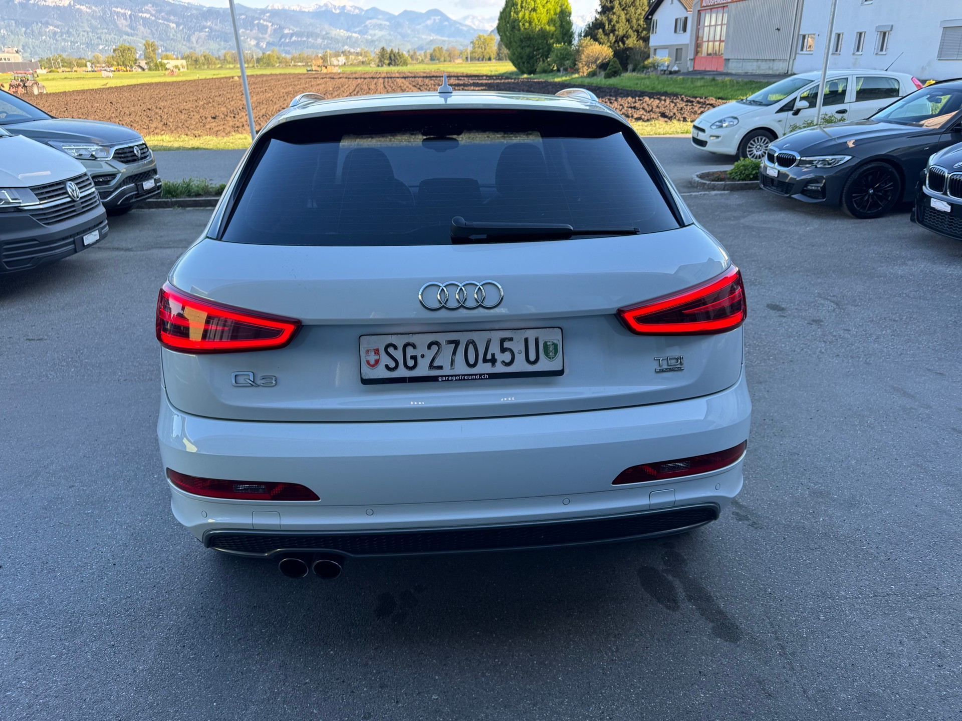 AUDI Q3 2.0 TDI quattro S-line S-tronic-image-8