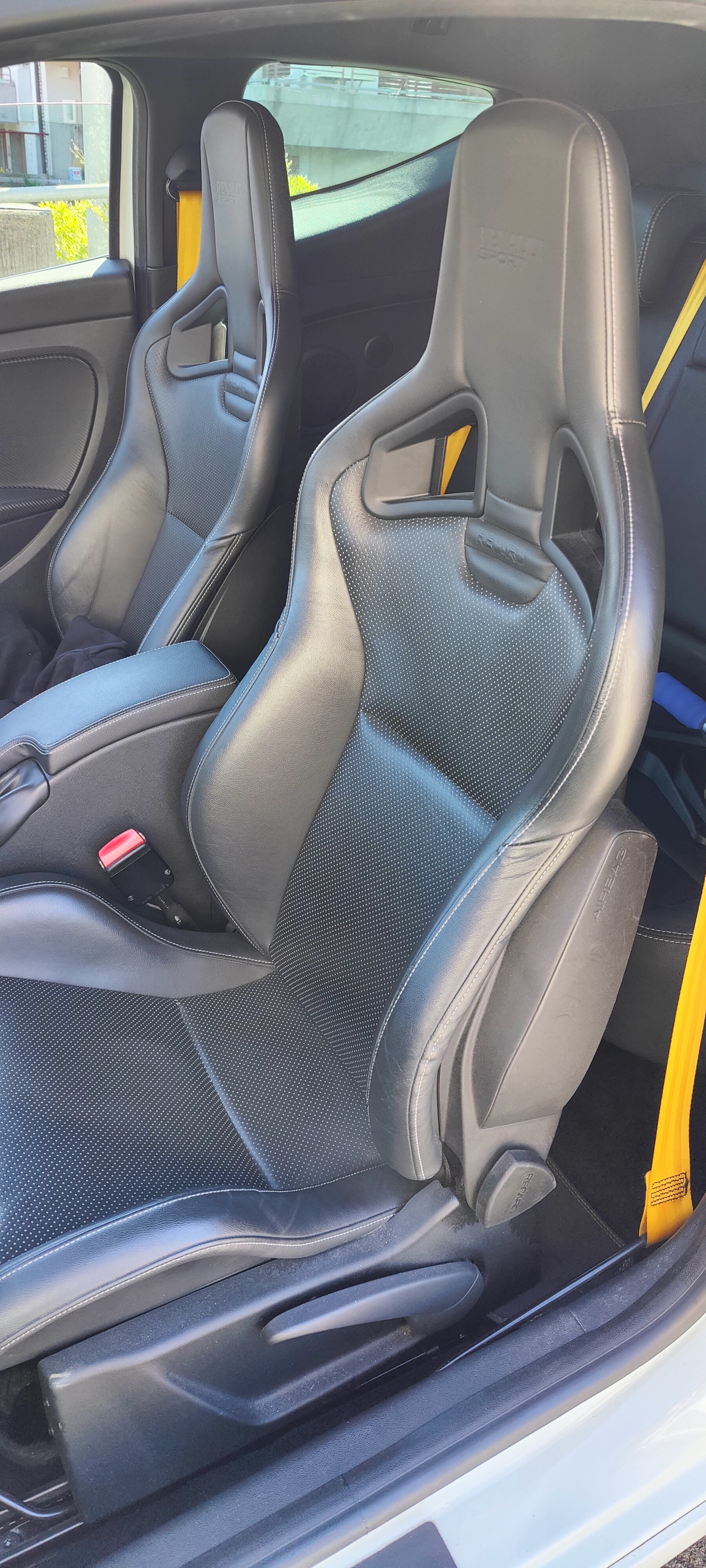 RENAULT Mégane Coupé 2.0 Turbo R.S. Cup Version Ab MFK & Service-image-3