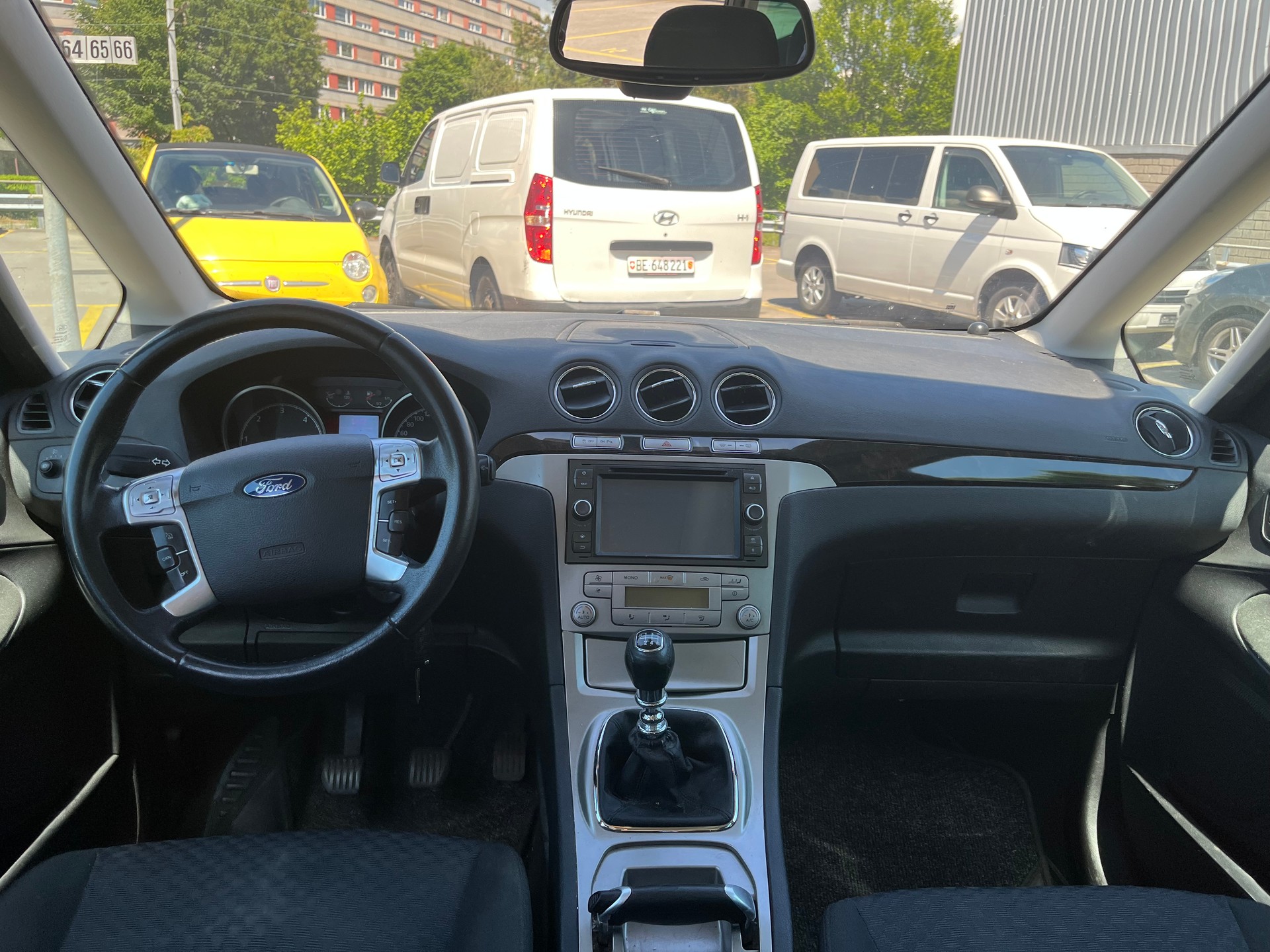 FORD Galaxy 2.0 TDCi Ghia-image-6