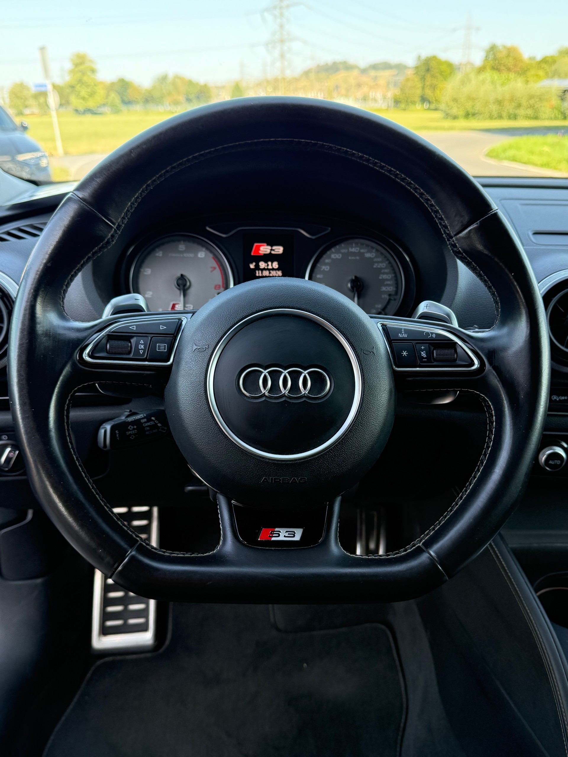 AUDI S3 Sportback 2.0 TFSI quattro S-tronic-image-8