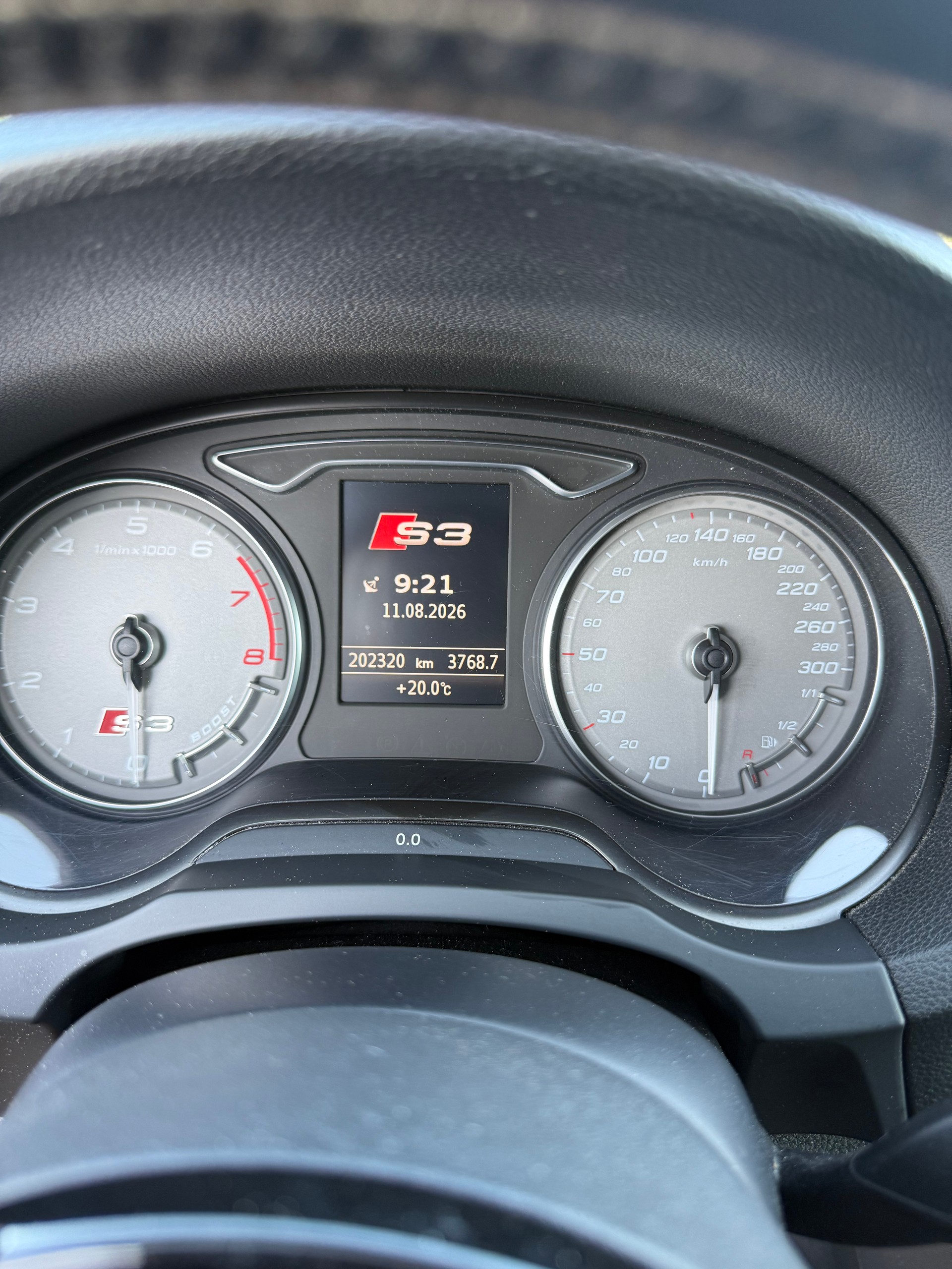 AUDI S3 Sportback 2.0 TFSI quattro S-tronic-image-9