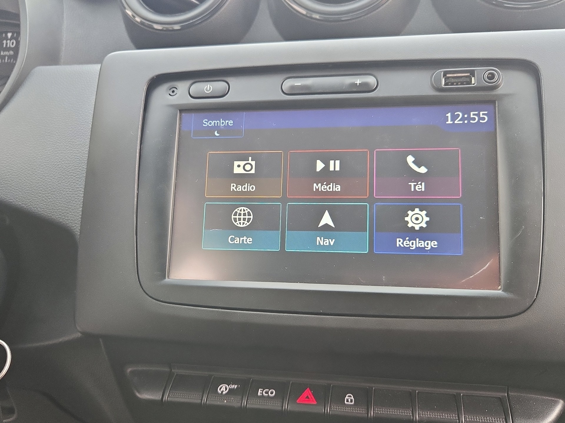 DACIA Duster SCe 115 Prestige4x2-showroom-element-3