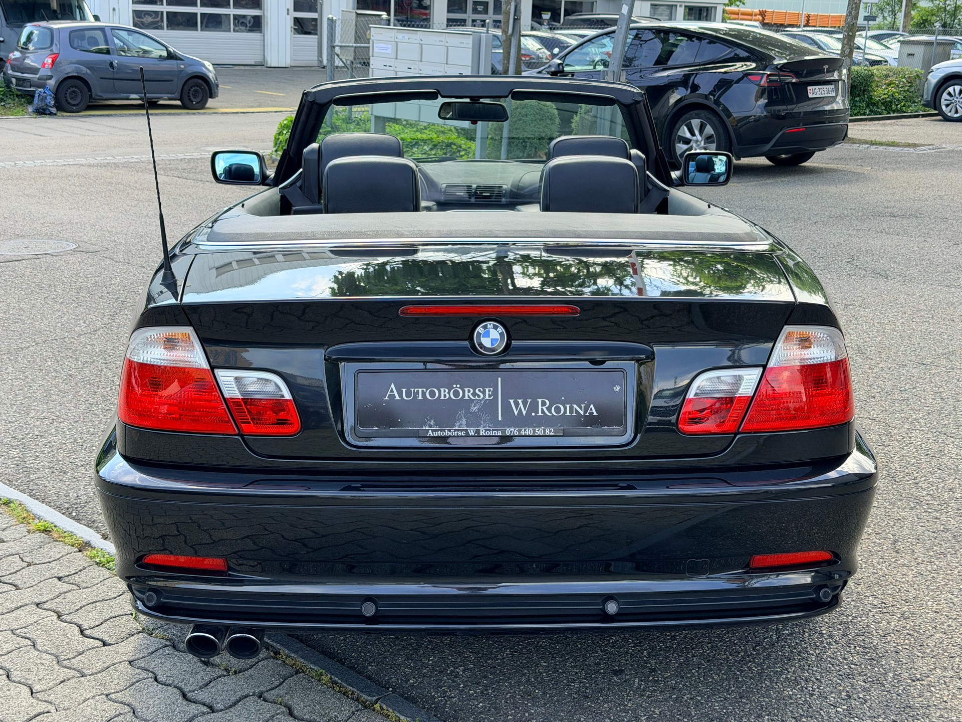 BMW 330Ci Cabriolet-image-3