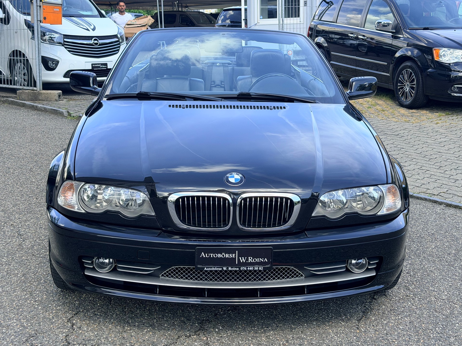 BMW 330Ci Cabriolet-image-7