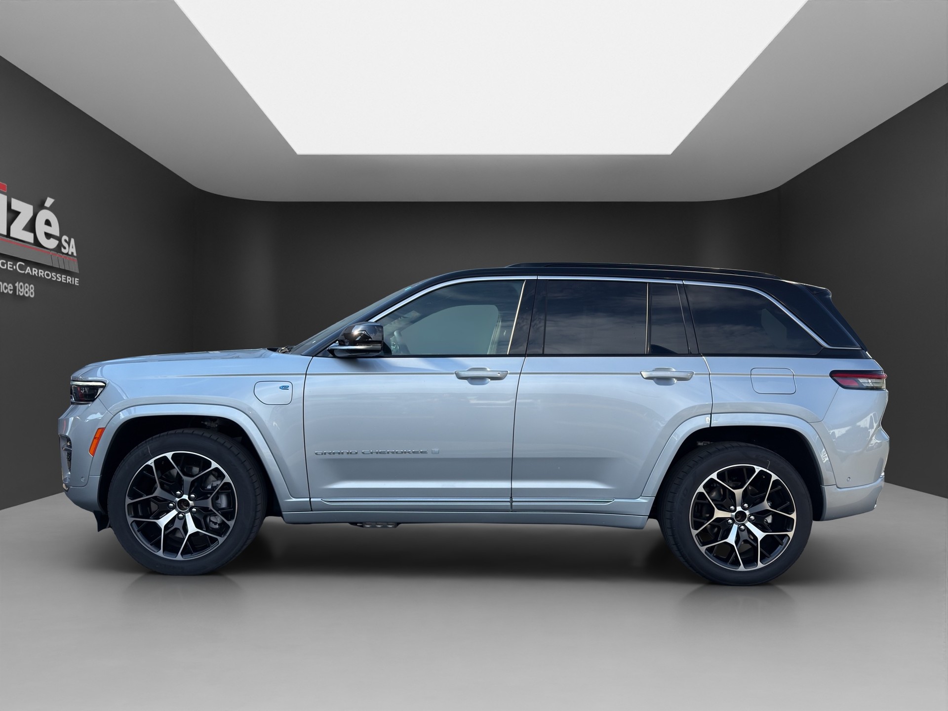 JEEP Grand Cherokee 2.0 Plug-in-Hybrid Summit Reserve 4xe-image-3