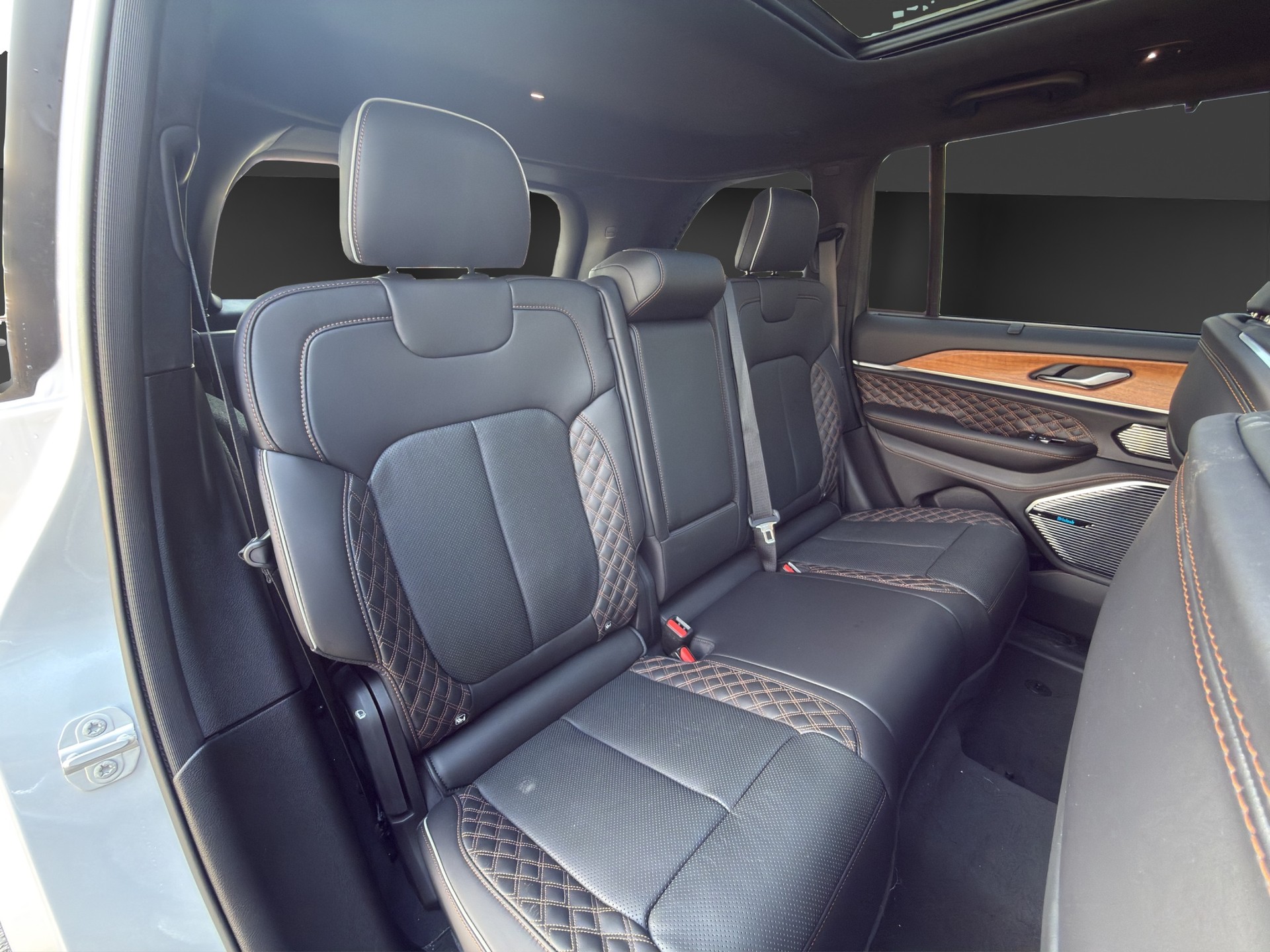 JEEP Grand Cherokee 2.0 Plug-in-Hybrid Summit Reserve 4xe-image-16
