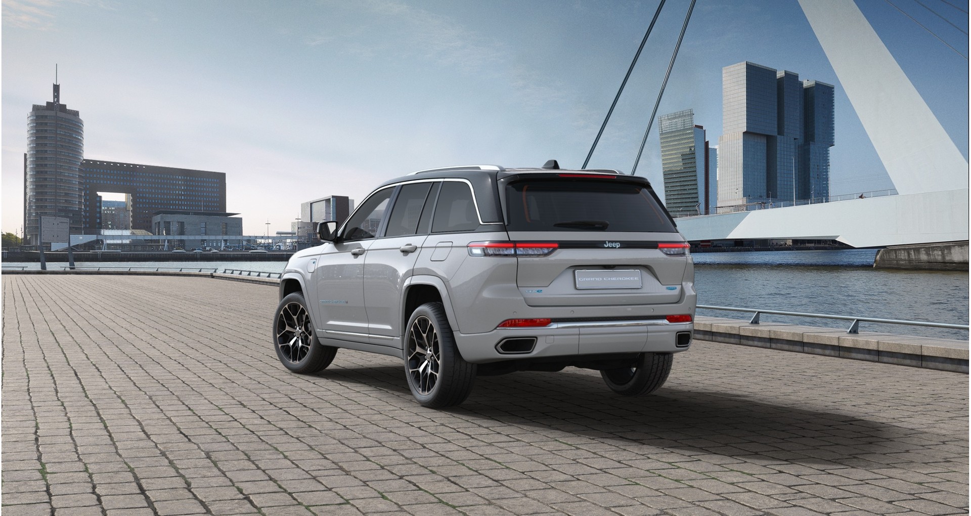 JEEP Grand Cherokee 2.0 Plug-in-Hybrid Summit Reserve 4xe-showroom-element-1