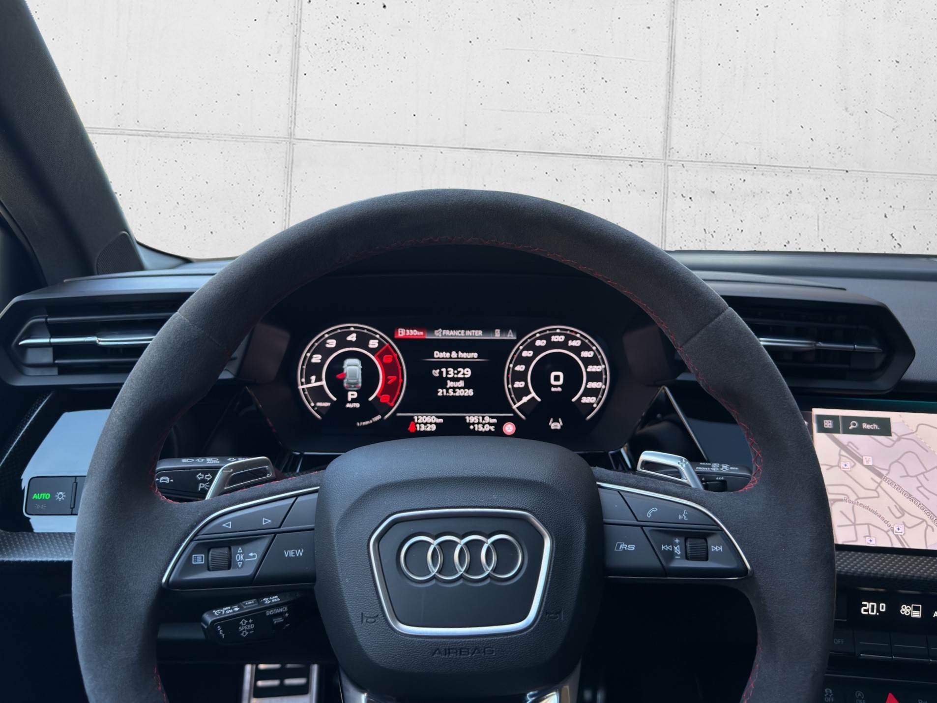 AUDI RS3 Sportback 2.5 TSI quattro S-tronic-image-15