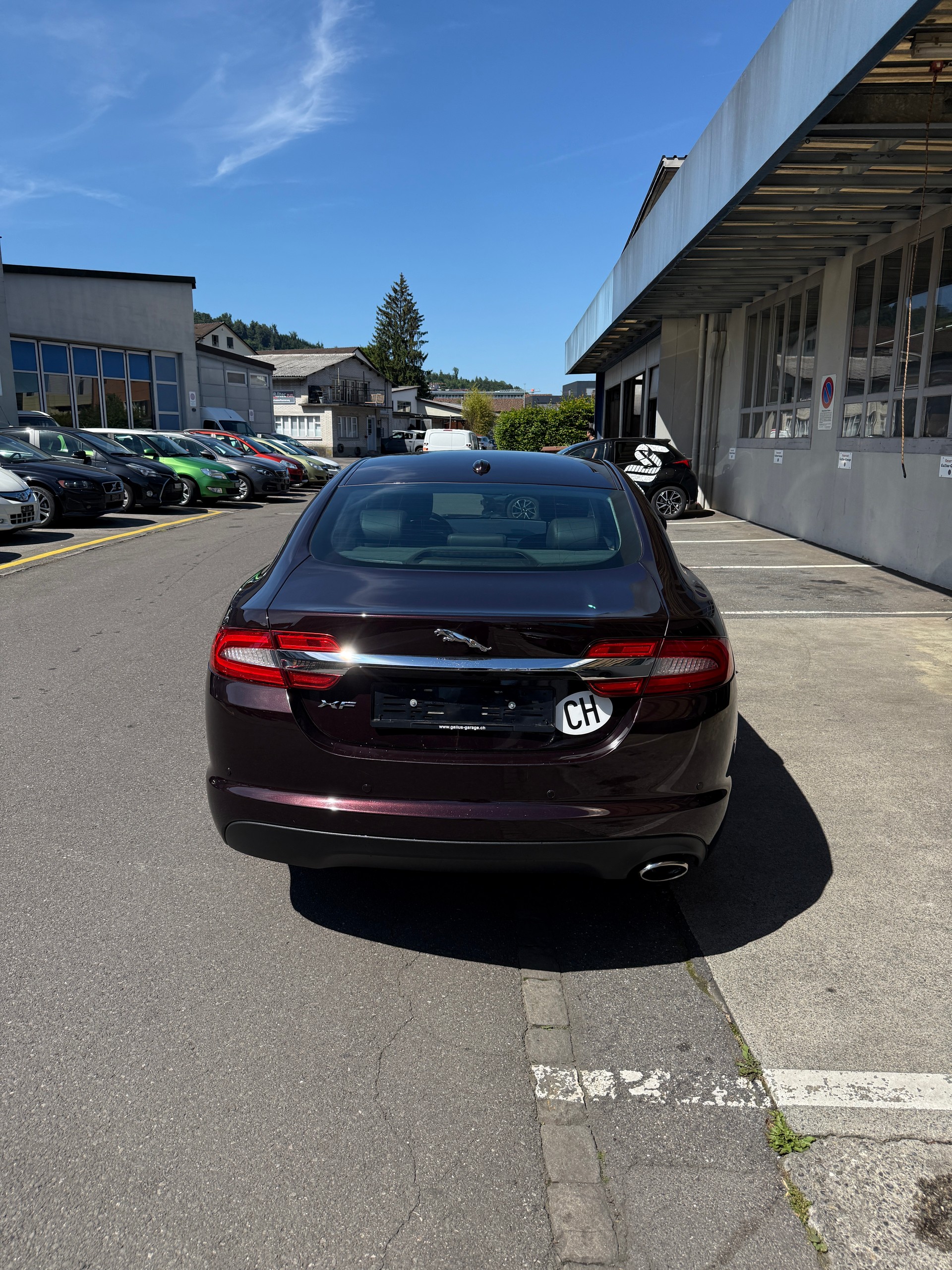JAGUAR XF 2.2d-image-2