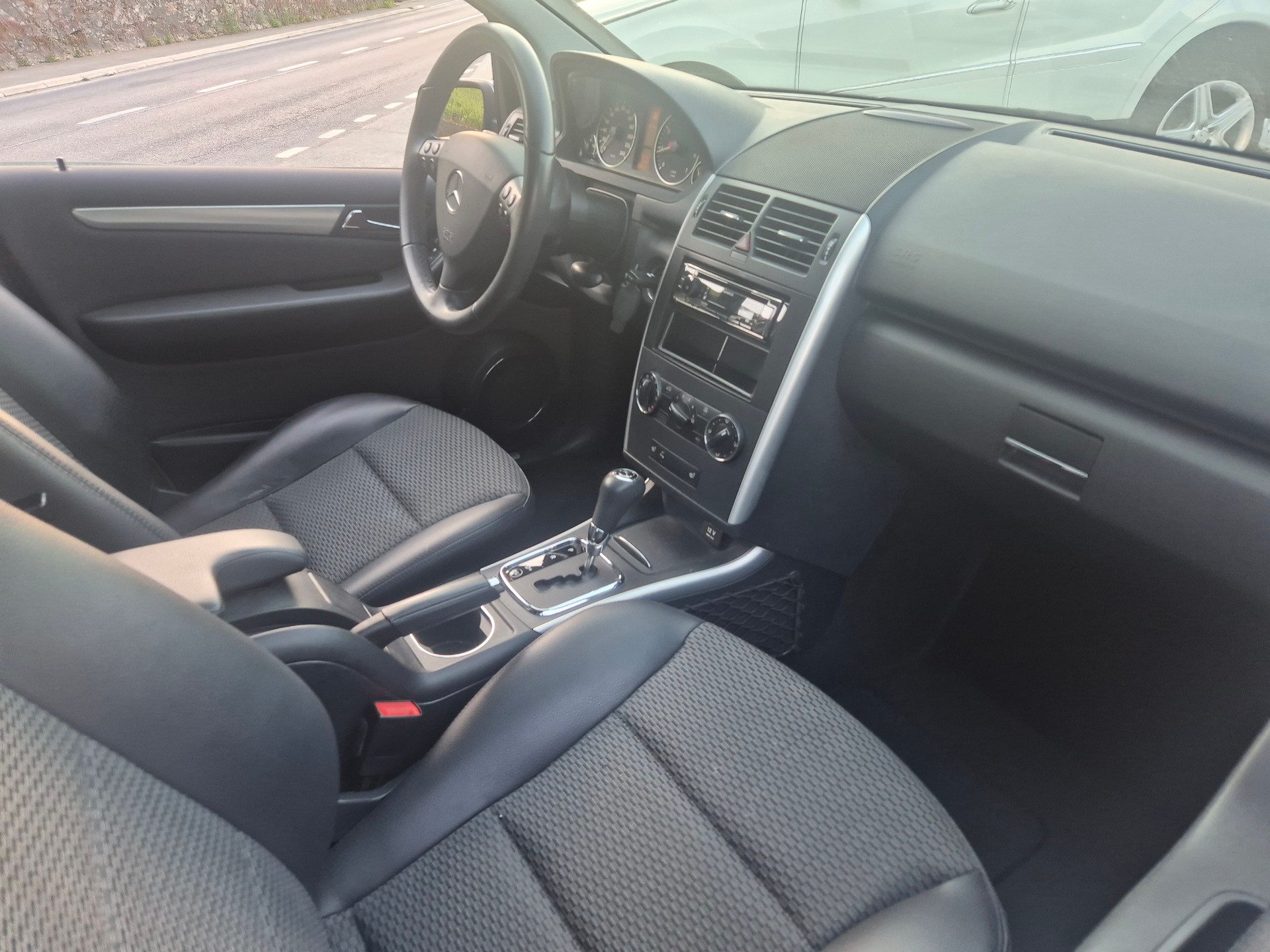 MERCEDES-BENZ A 180 (170) Avantgarde Autotronic-image-2