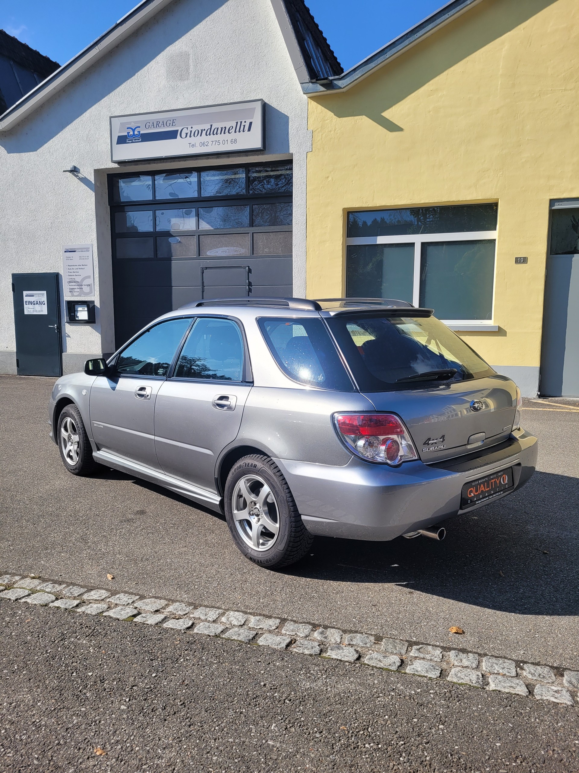 SUBARU Impreza 1.5R Swiss De Luxe Automatic-image-3