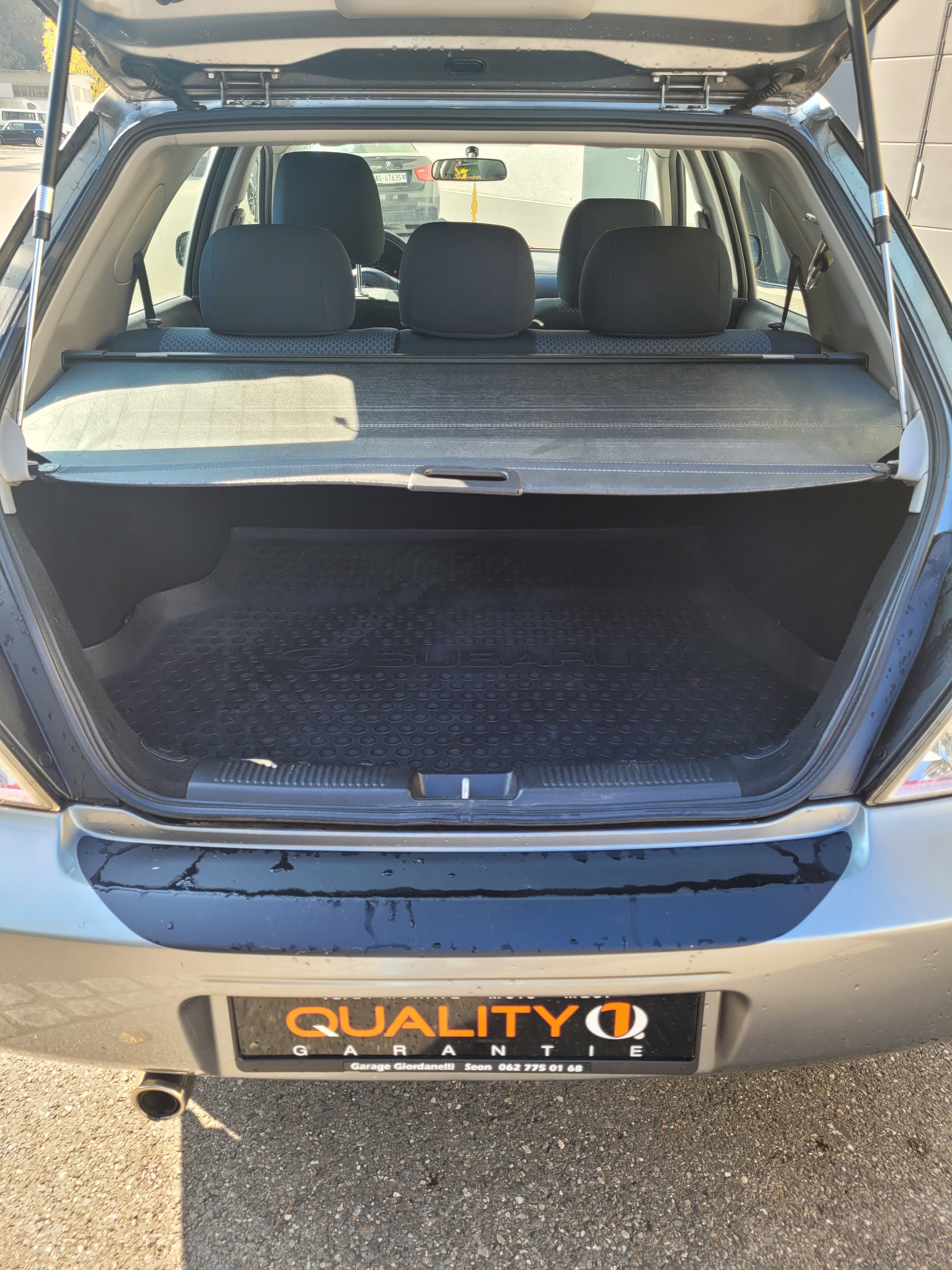 SUBARU Impreza 1.5R Swiss De Luxe Automatic-image-9
