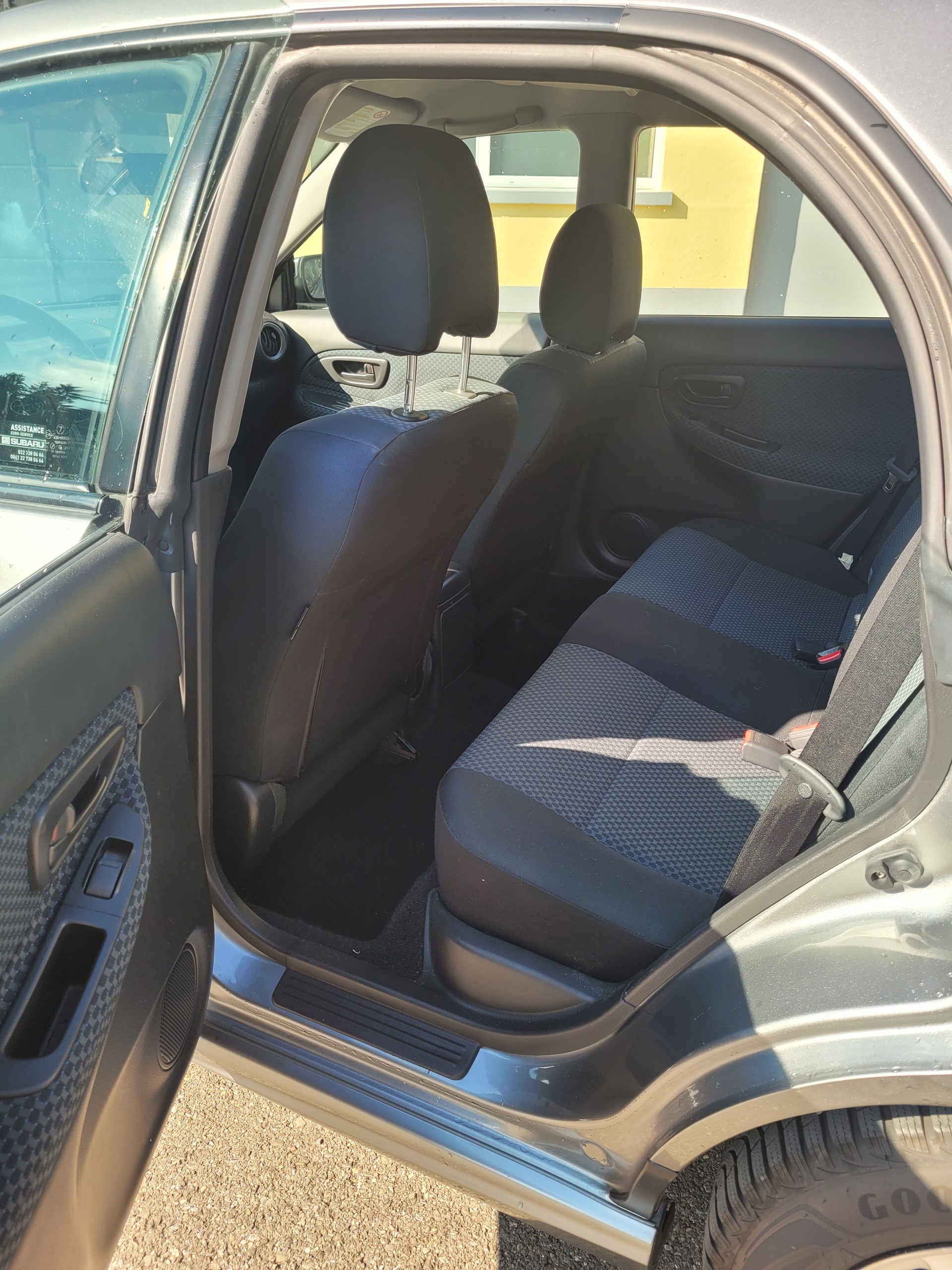 SUBARU Impreza 1.5R Swiss De Luxe Automatic-image-6