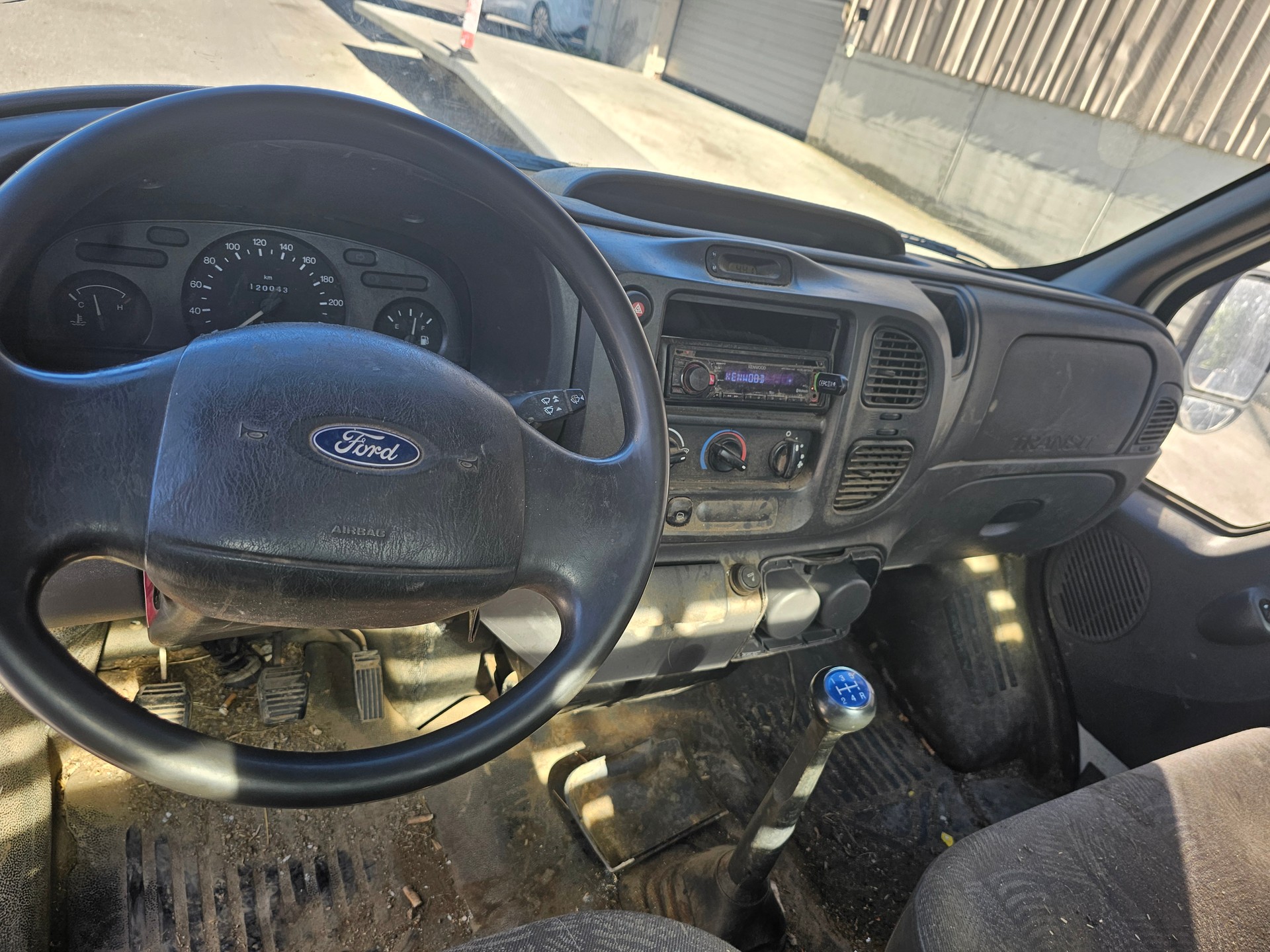 FORD Transit 2.4 TD 350 L-image-8