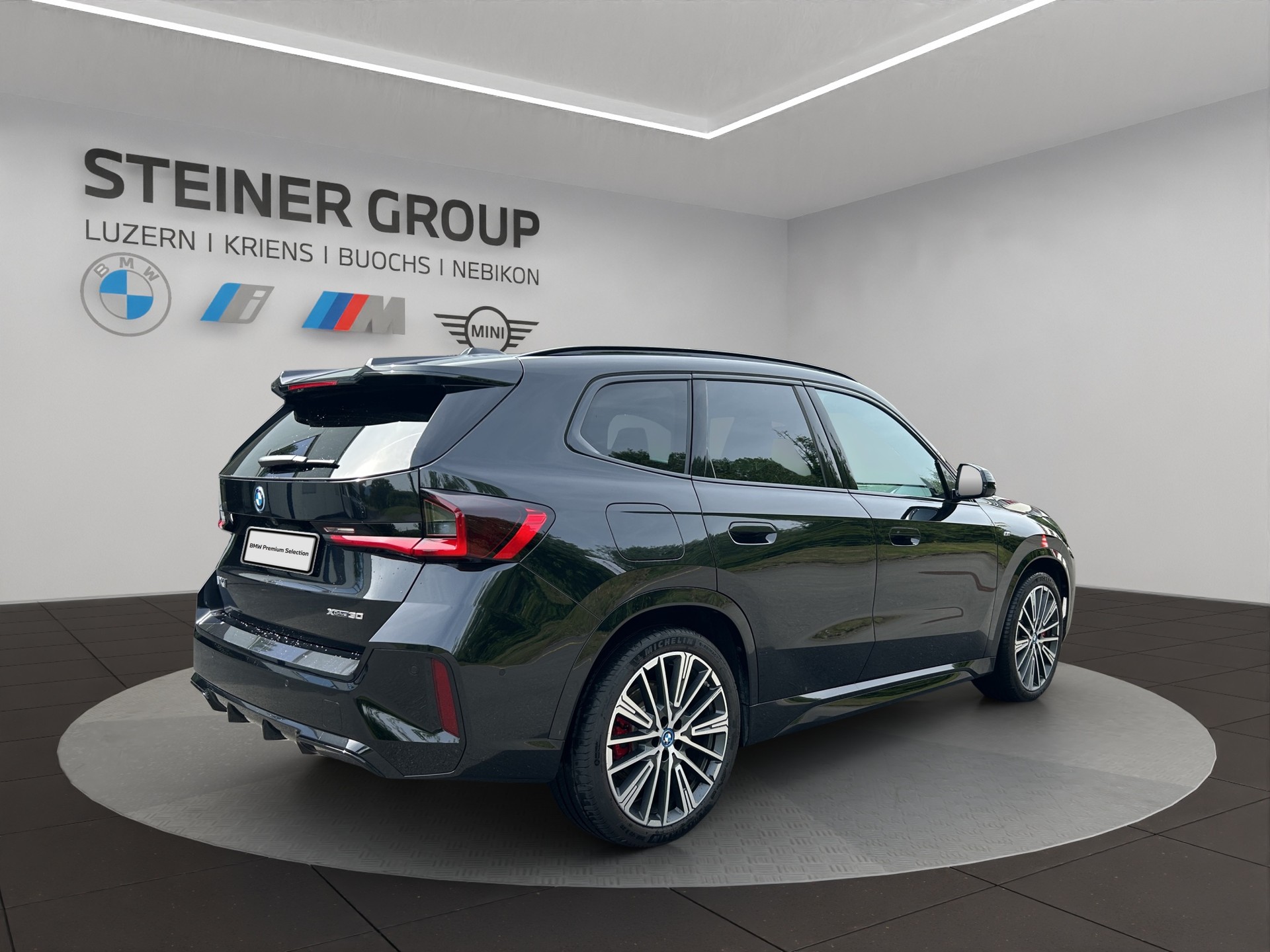 BMW iX1 xDrive 30 M Sport Pro-image-4