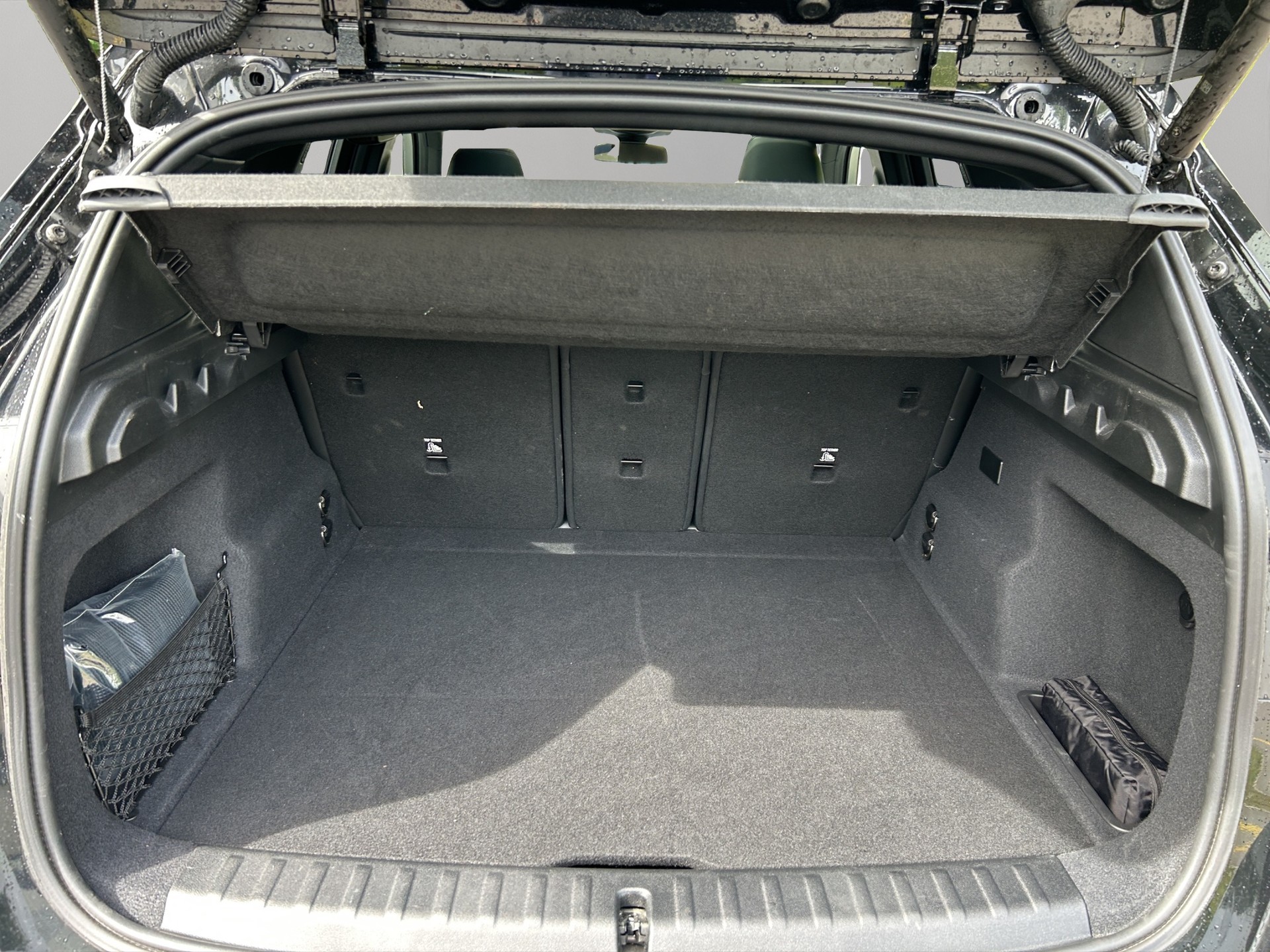 BMW iX1 xDrive 30 M Sport Pro-image-18