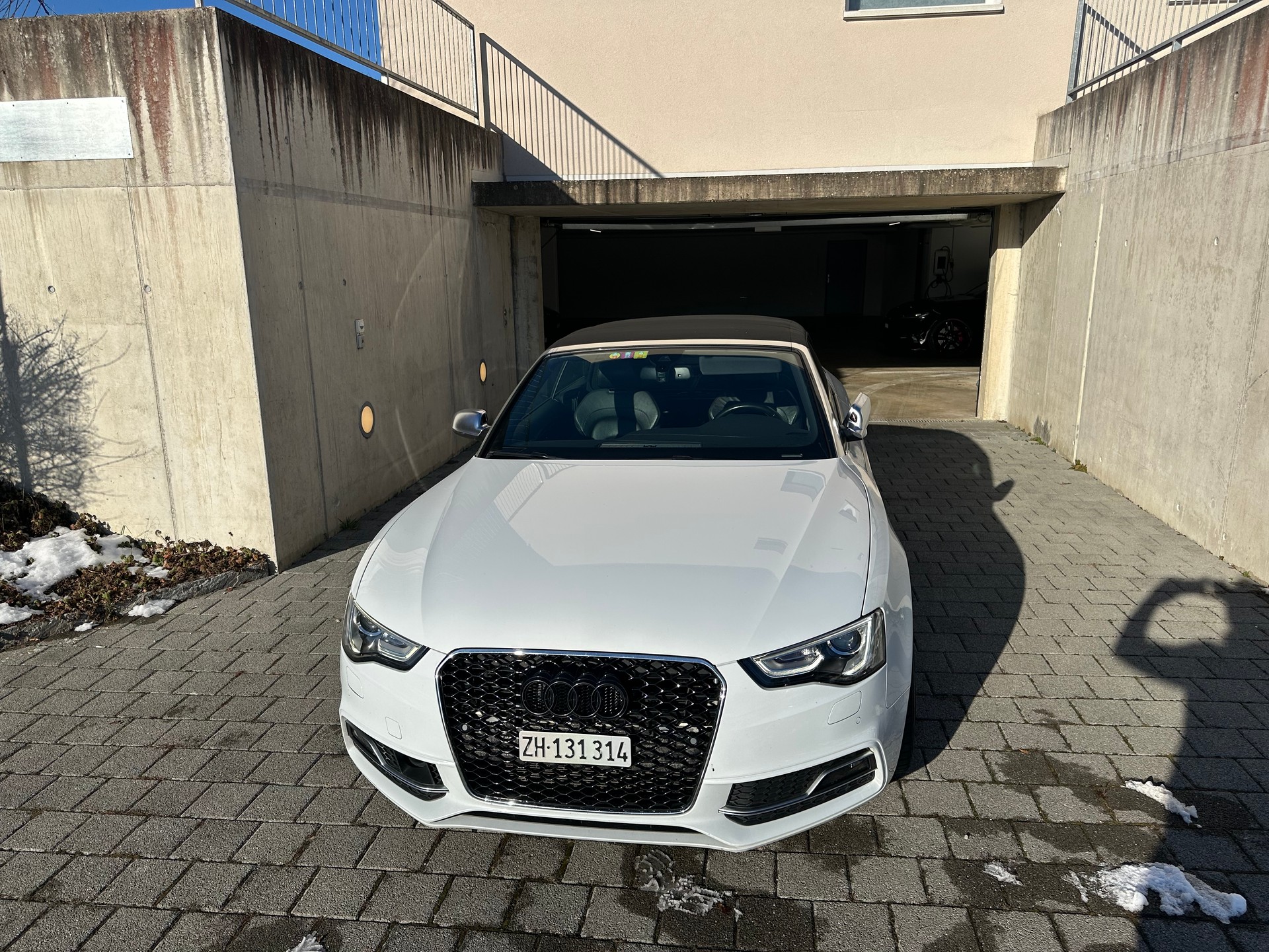 AUDI 3.0 V6 TFSI quattro S-Tronic-image-0