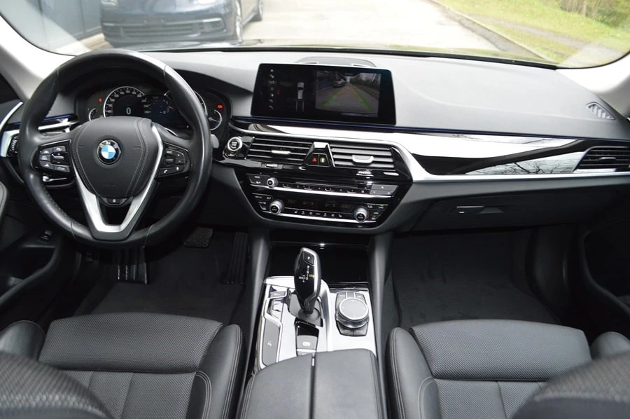 BMW 520i Touring Sport Line Steptronic-image-10
