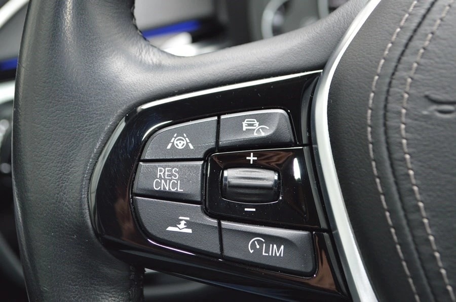 BMW 520i Touring Sport Line Steptronic-image-11