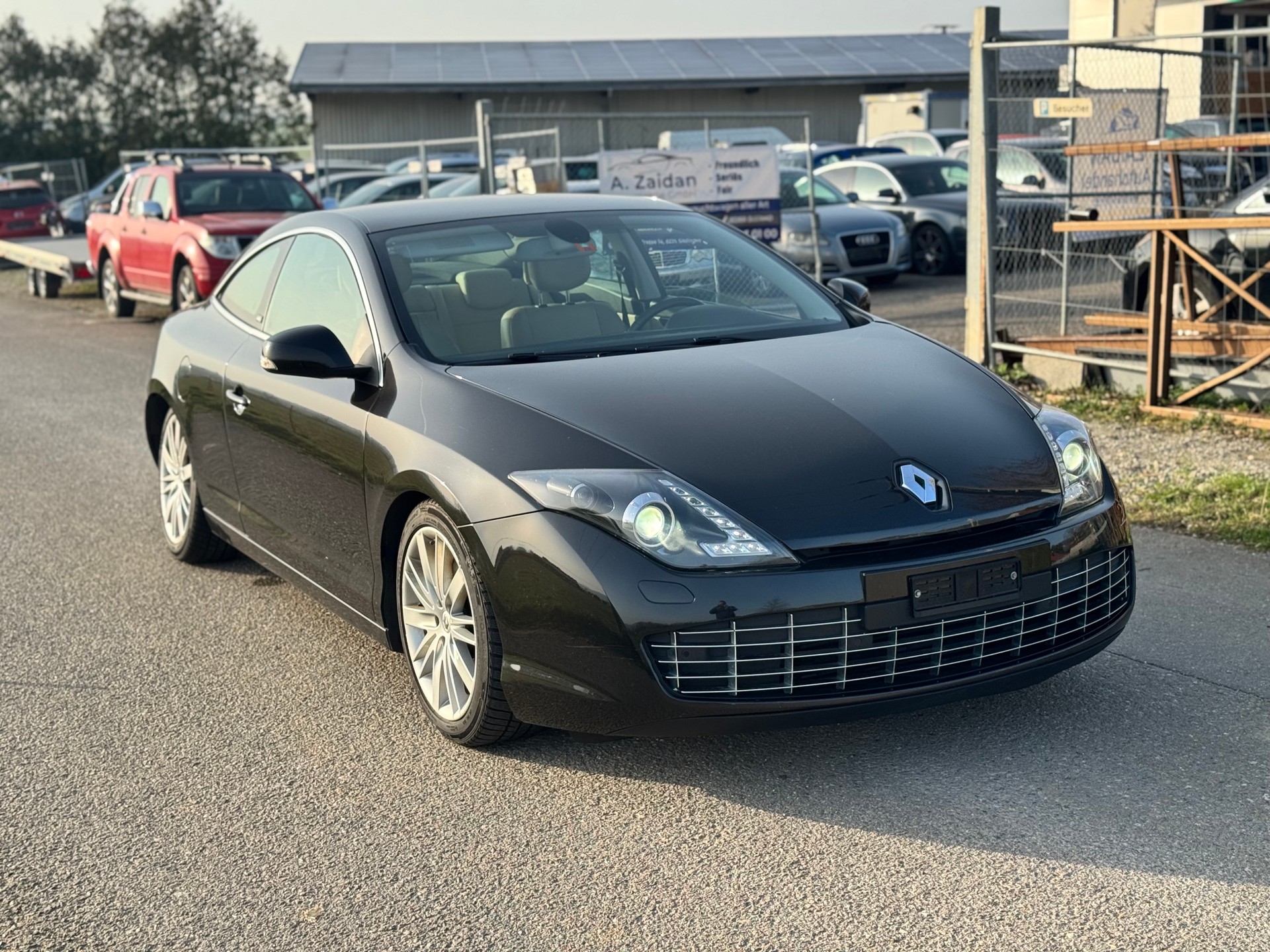 RENAULT LAGUNA 3.0 dCi Coupé-image-2