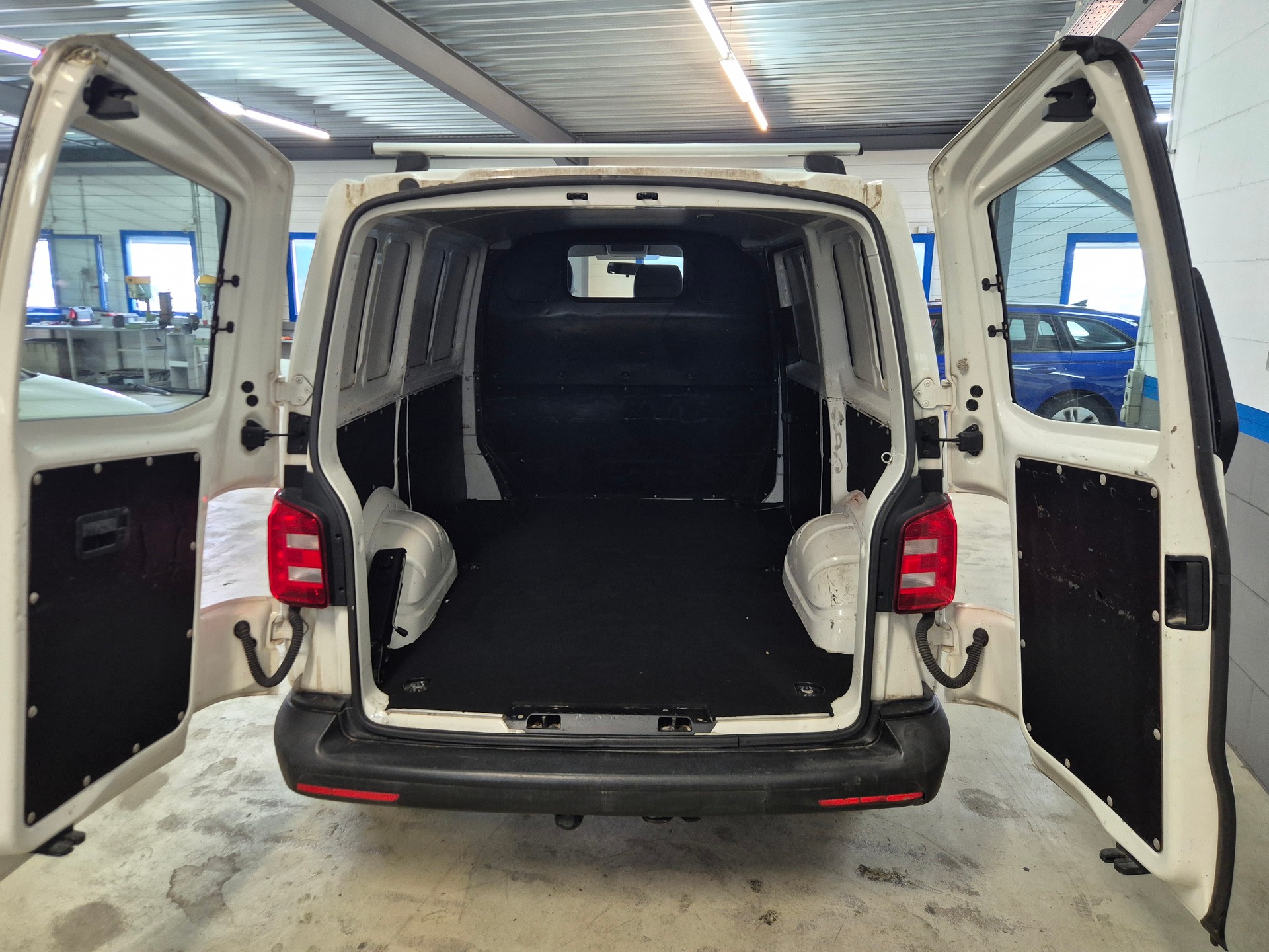 VW T6 2.0 TDI Euro 5-image-15