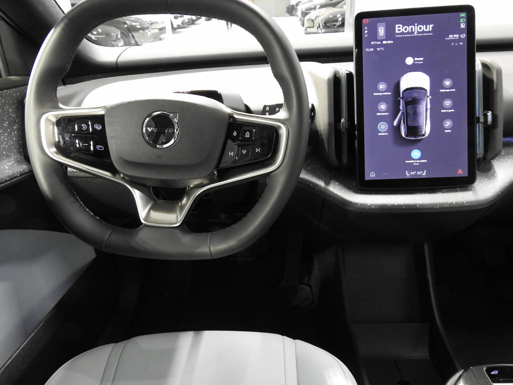 VOLVO EX 30 E60 Twin Ultra Performance AWD-image-6