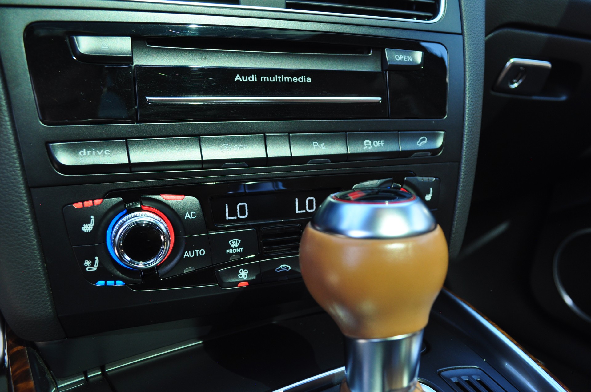 AUDI SQ5 3.0 BiTDI quattro-image-10