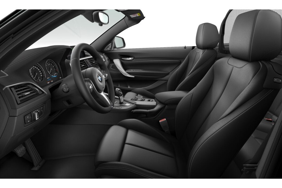 BMW 220i M Sport Steptronic-image-2