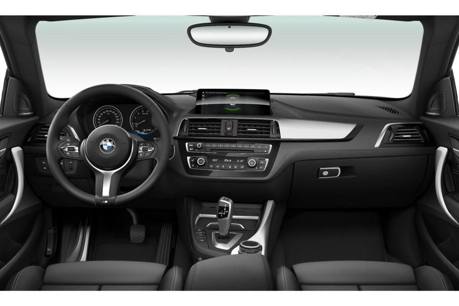 BMW 220i M Sport Steptronic-image-3