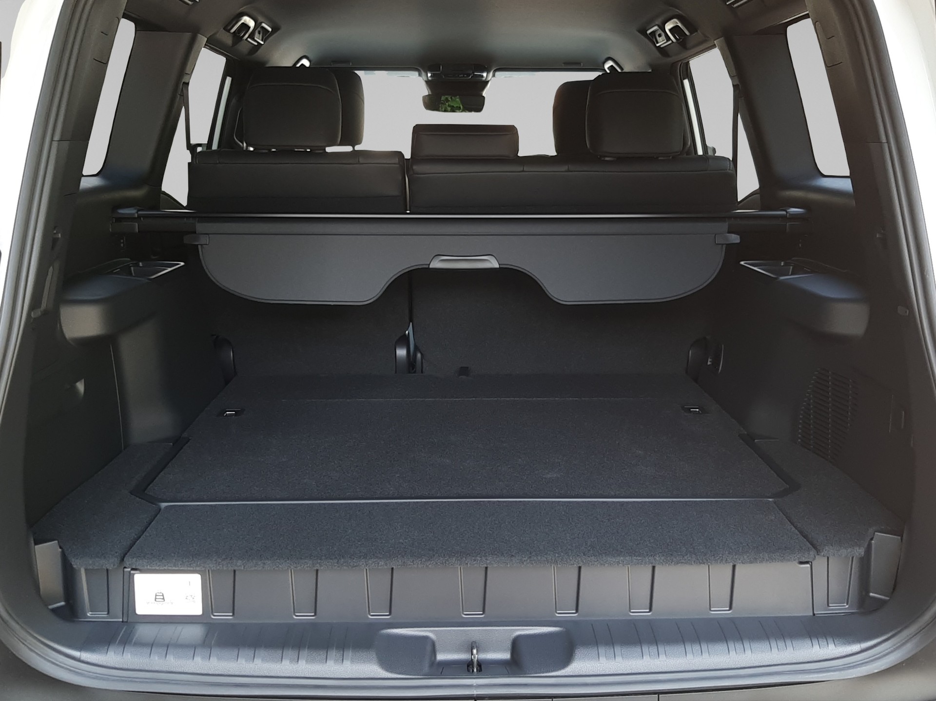 TOYOTA Land Cruiser 2.8 D 48V Style-image-16
