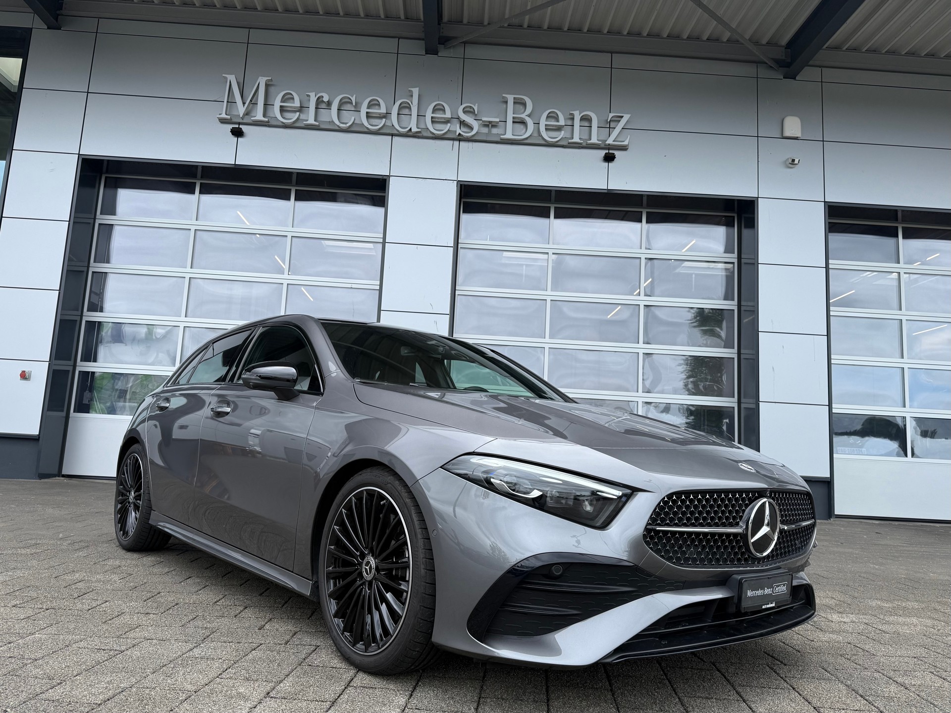 MERCEDES-BENZ A 250 AMG Line 4Matic 8G-DCT