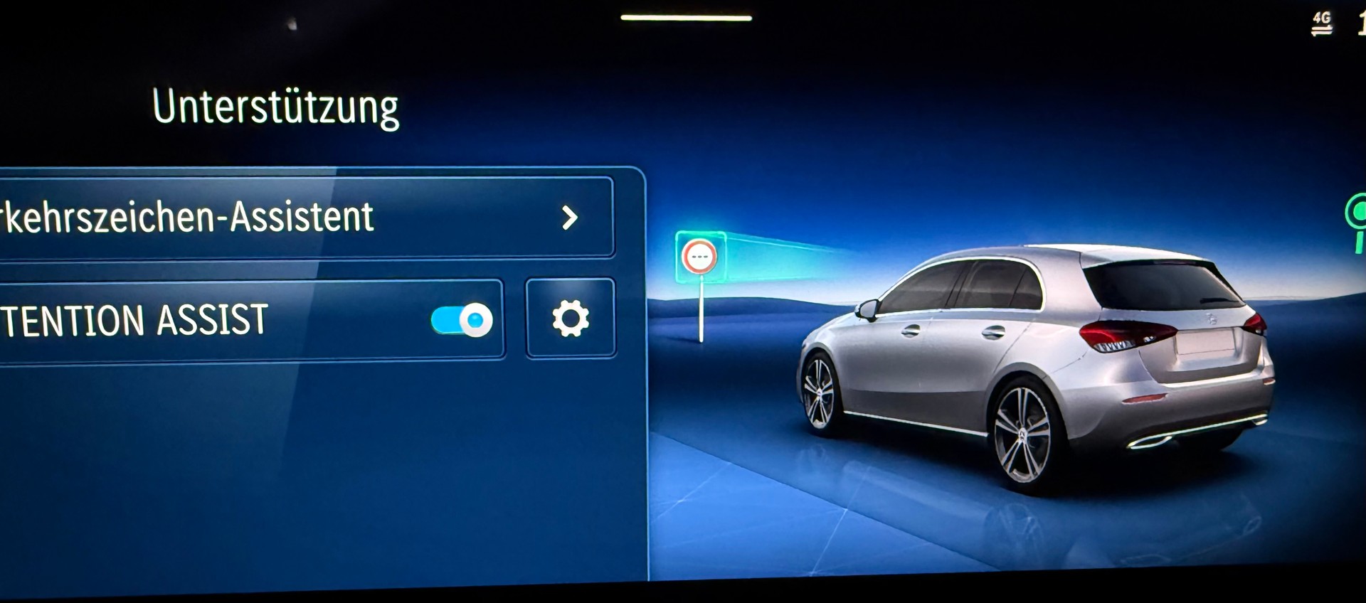 MERCEDES-BENZ A 250 AMG Line 4Matic 8G-DCT-image-13
