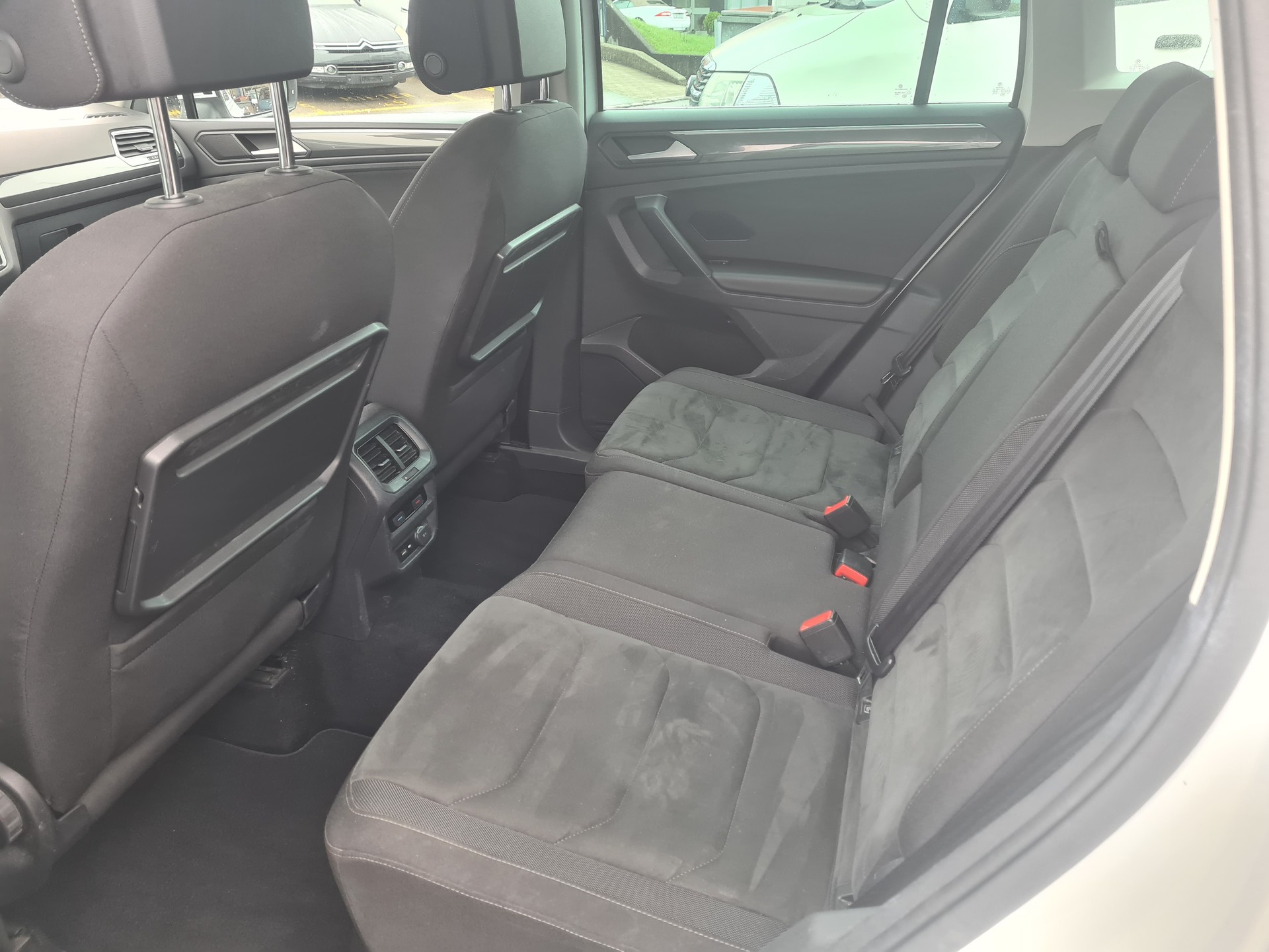 VW Tiguan 2.0 TDI SCR Offroad 4Motion DSG-image-8