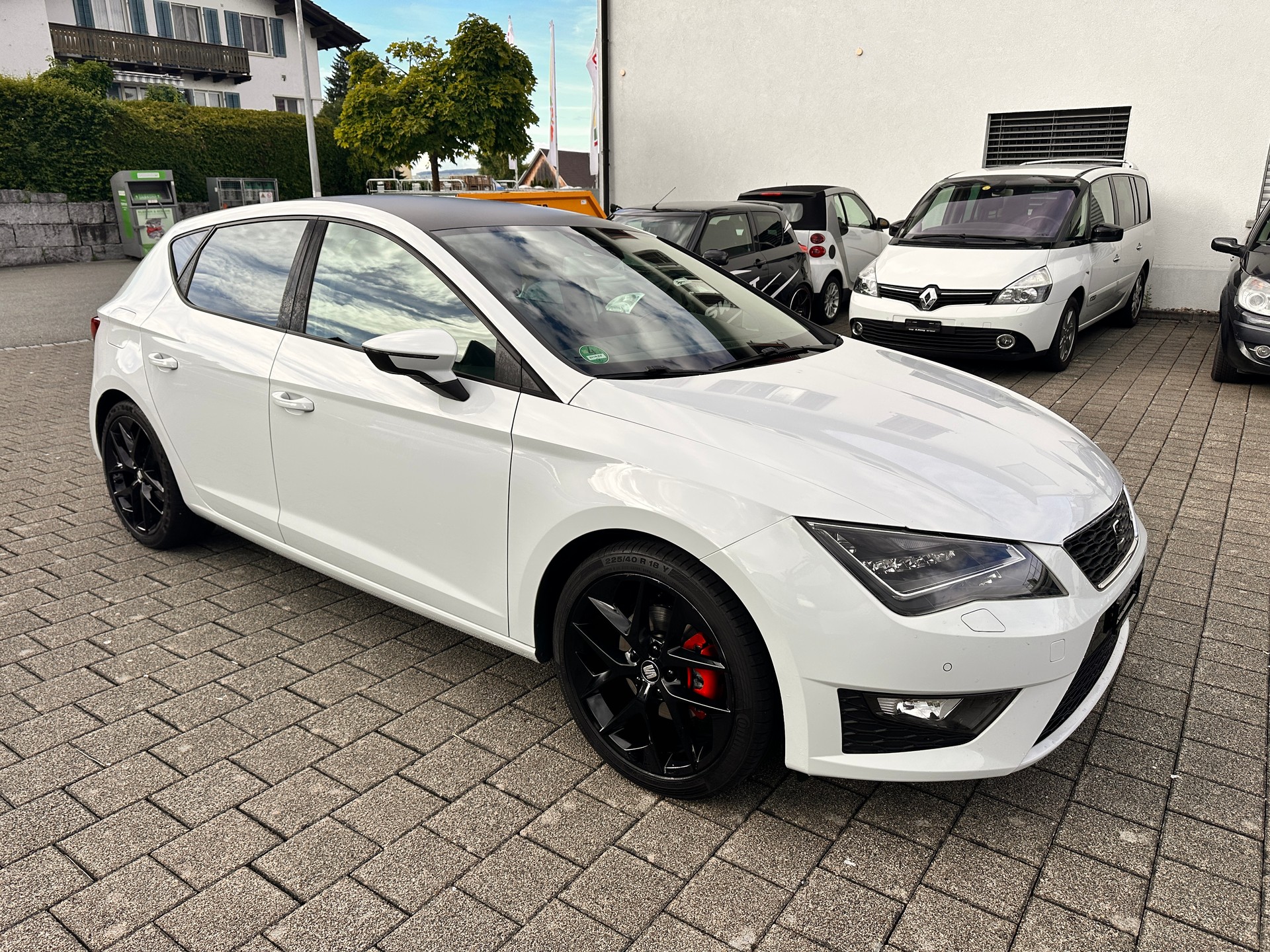 SEAT Leon 1.4 TSI FR-image-0