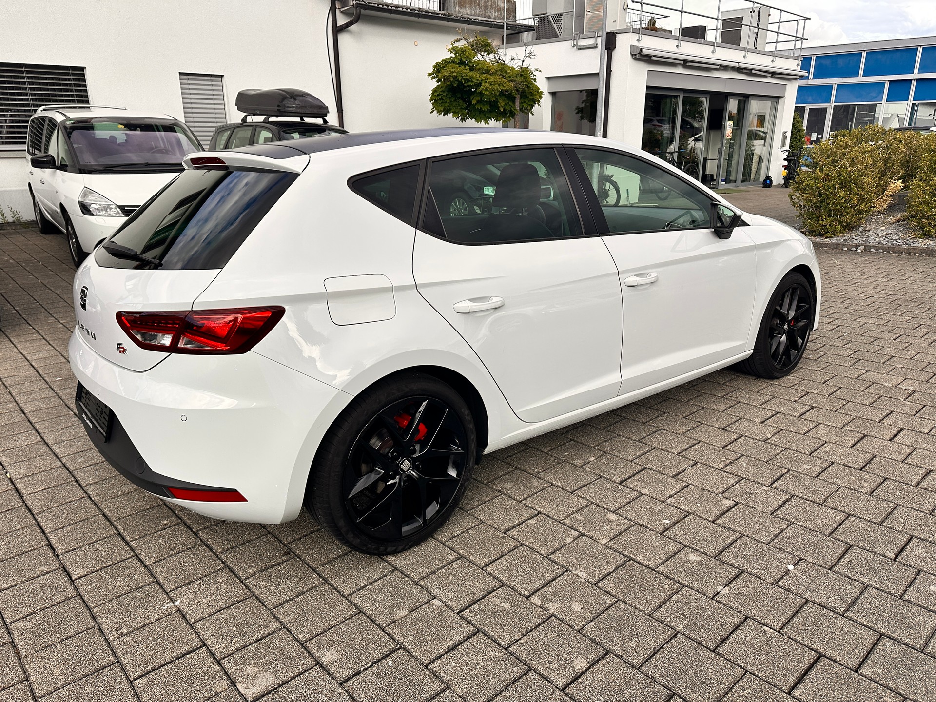 SEAT Leon 1.4 TSI FR-image-1
