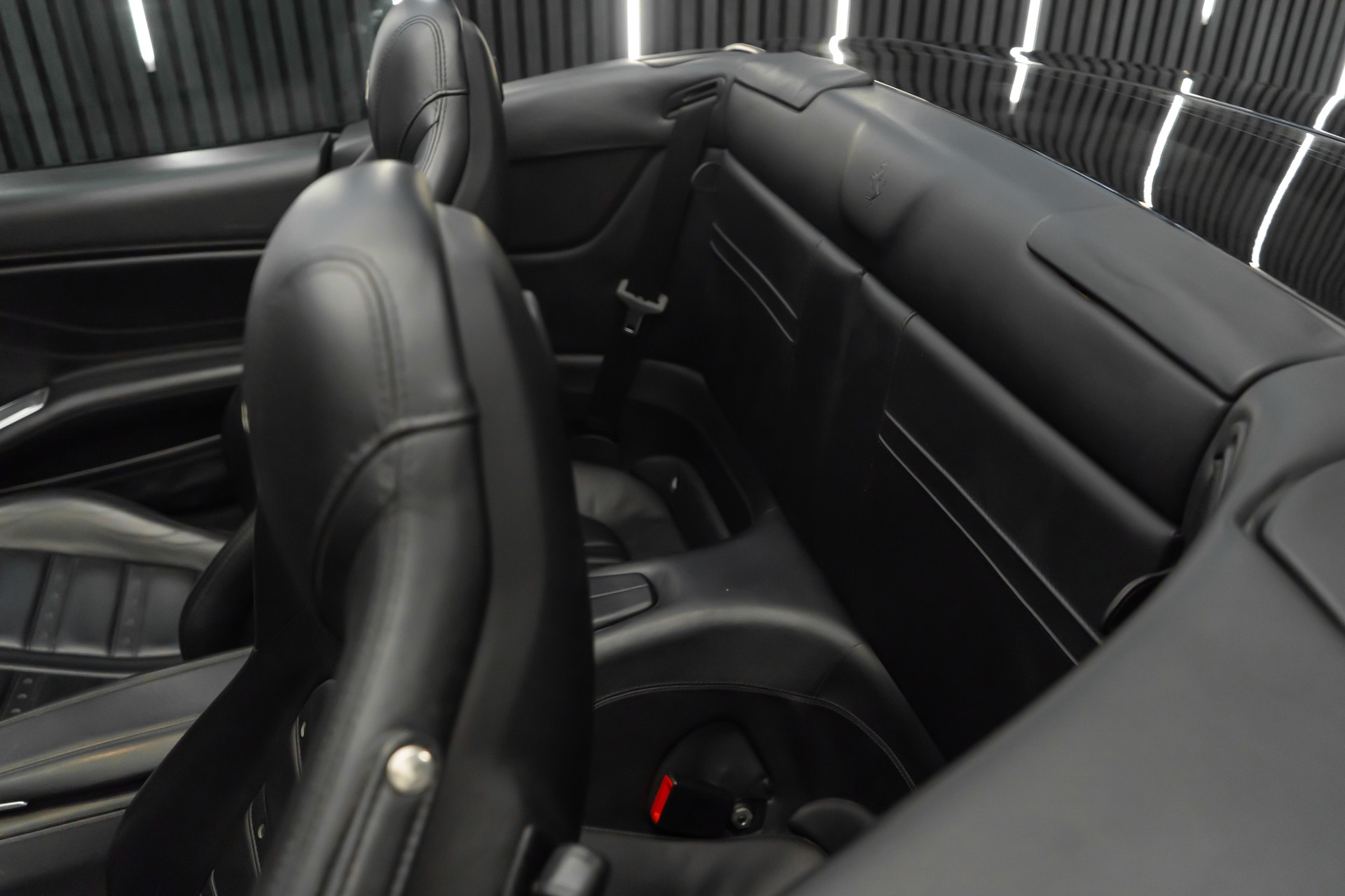 FERRARI California 3.9 V8 T-image-22