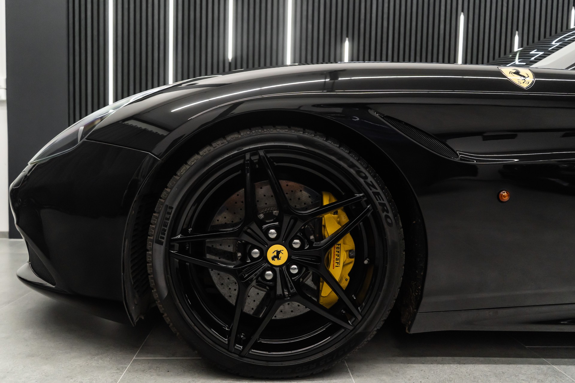FERRARI California 3.9 V8 T-image-10