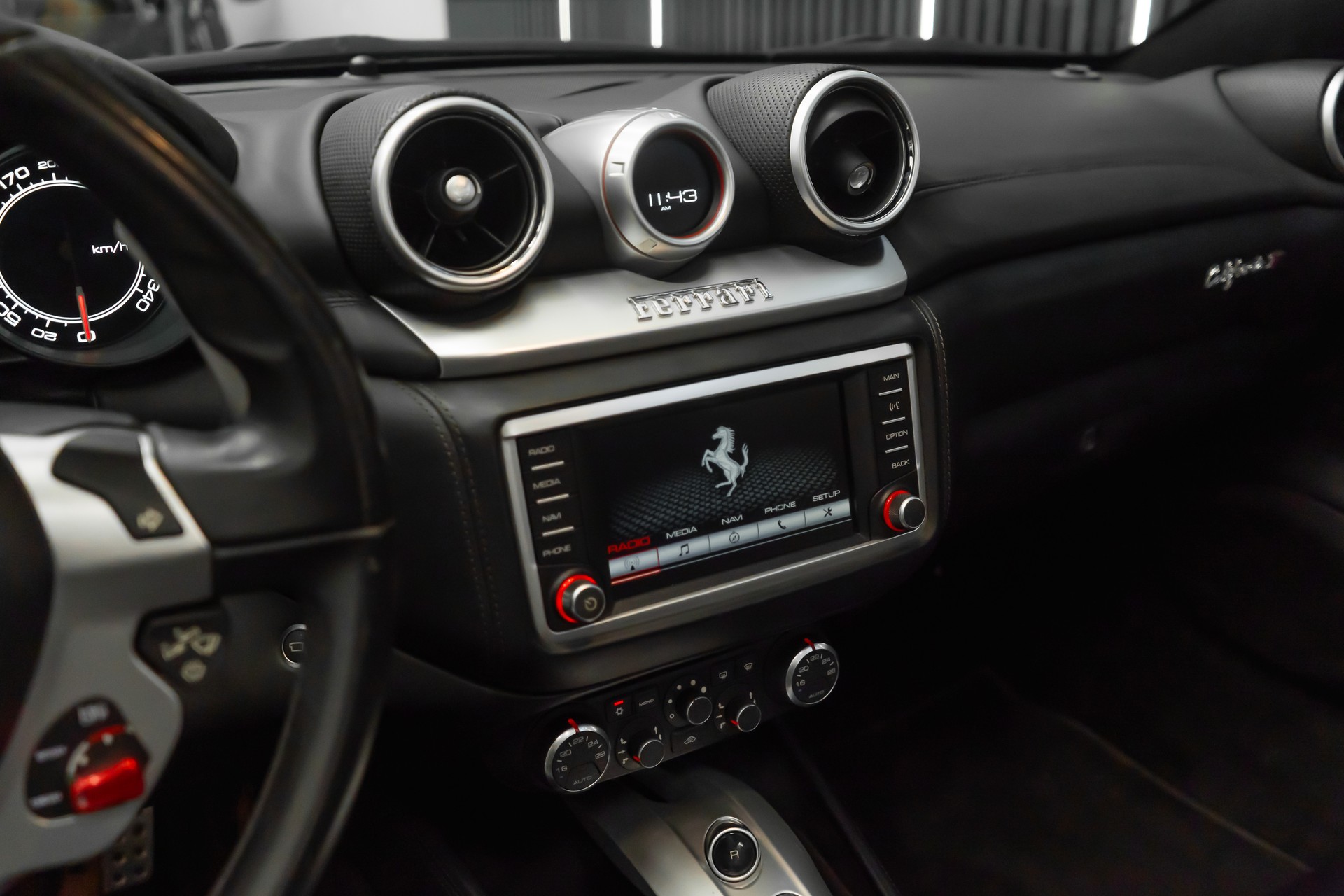 FERRARI California 3.9 V8 T-image-19