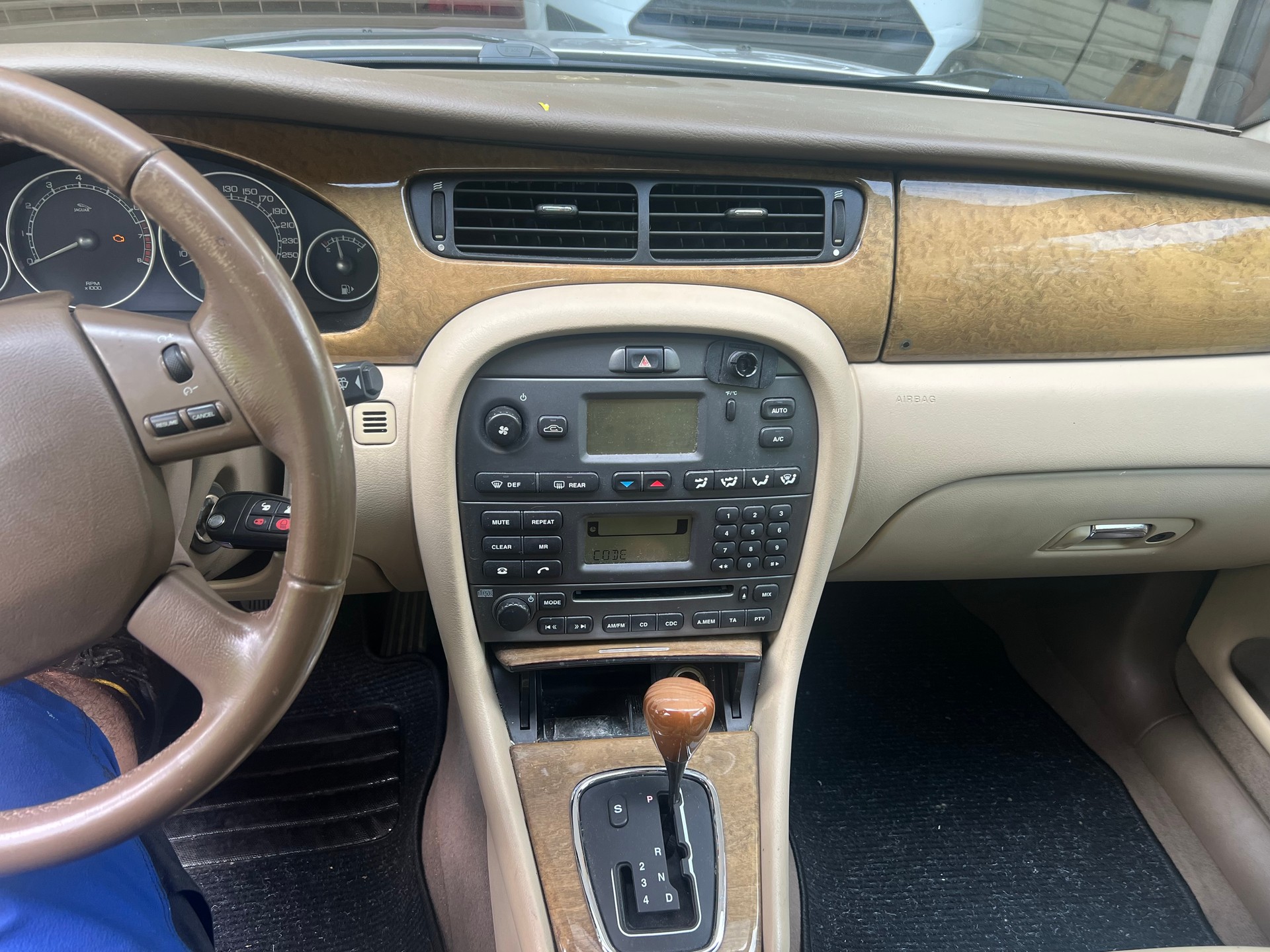 JAGUAR X-Type 3.0 V6 Traction4 Executive-image-7
