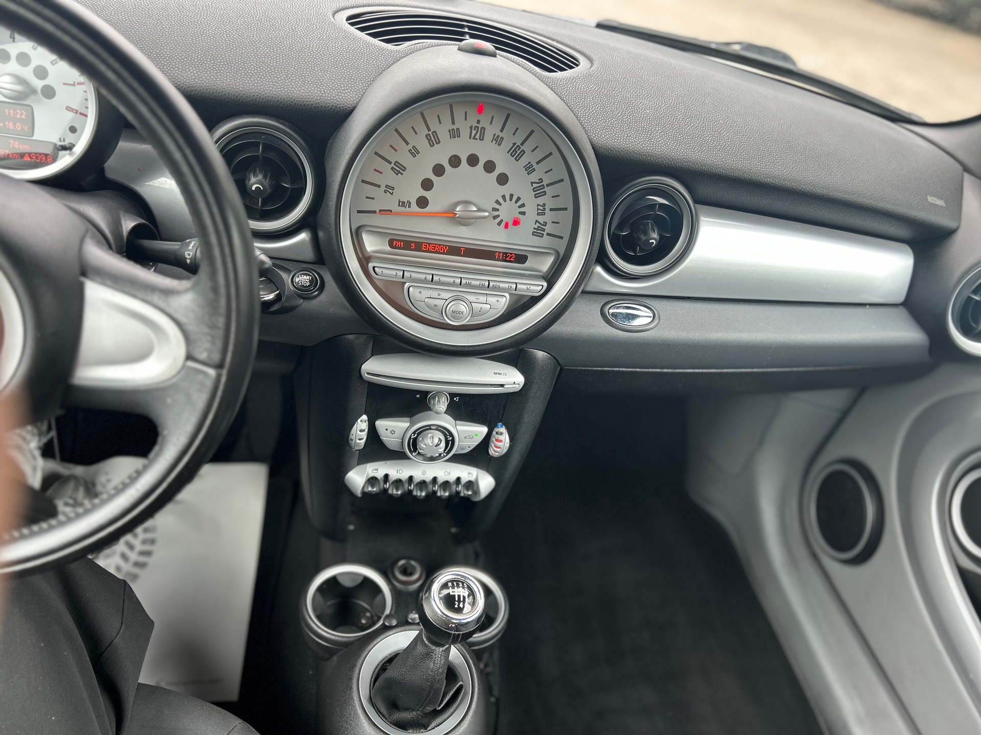 MINI One-image-8